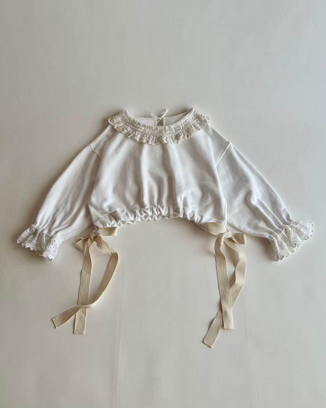 アンティークレース×裏毛 ショートプルオーバー MO-24-CT001 | motley