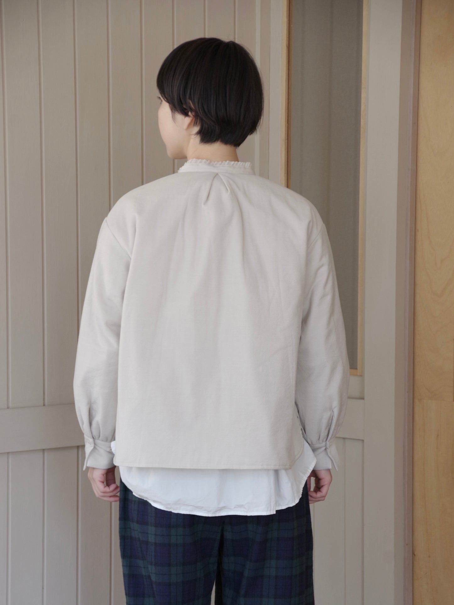 TINY FRILL COLLAR FILLING SHIRT JACKET | Gauze