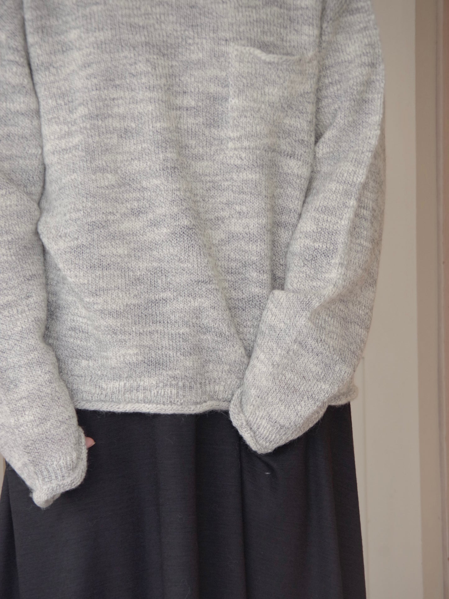 ランダムスラブウール 5Gホールガーメントシンプルポケットプルオーバー | Hands of creation