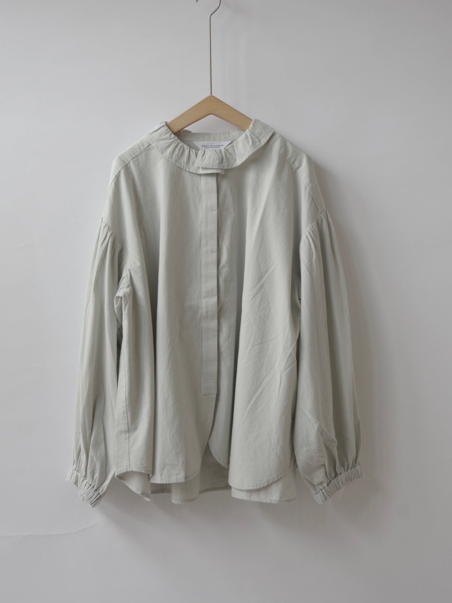 高密度ヴィンテージブロードフリル比翼ブラウス | Hands of creation