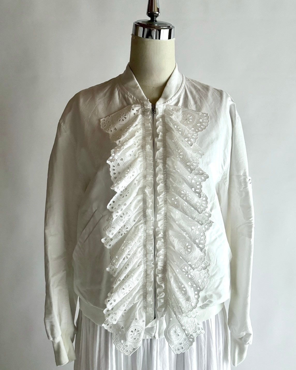 レースフリルブルゾン MO-25-BZ-012 | motley