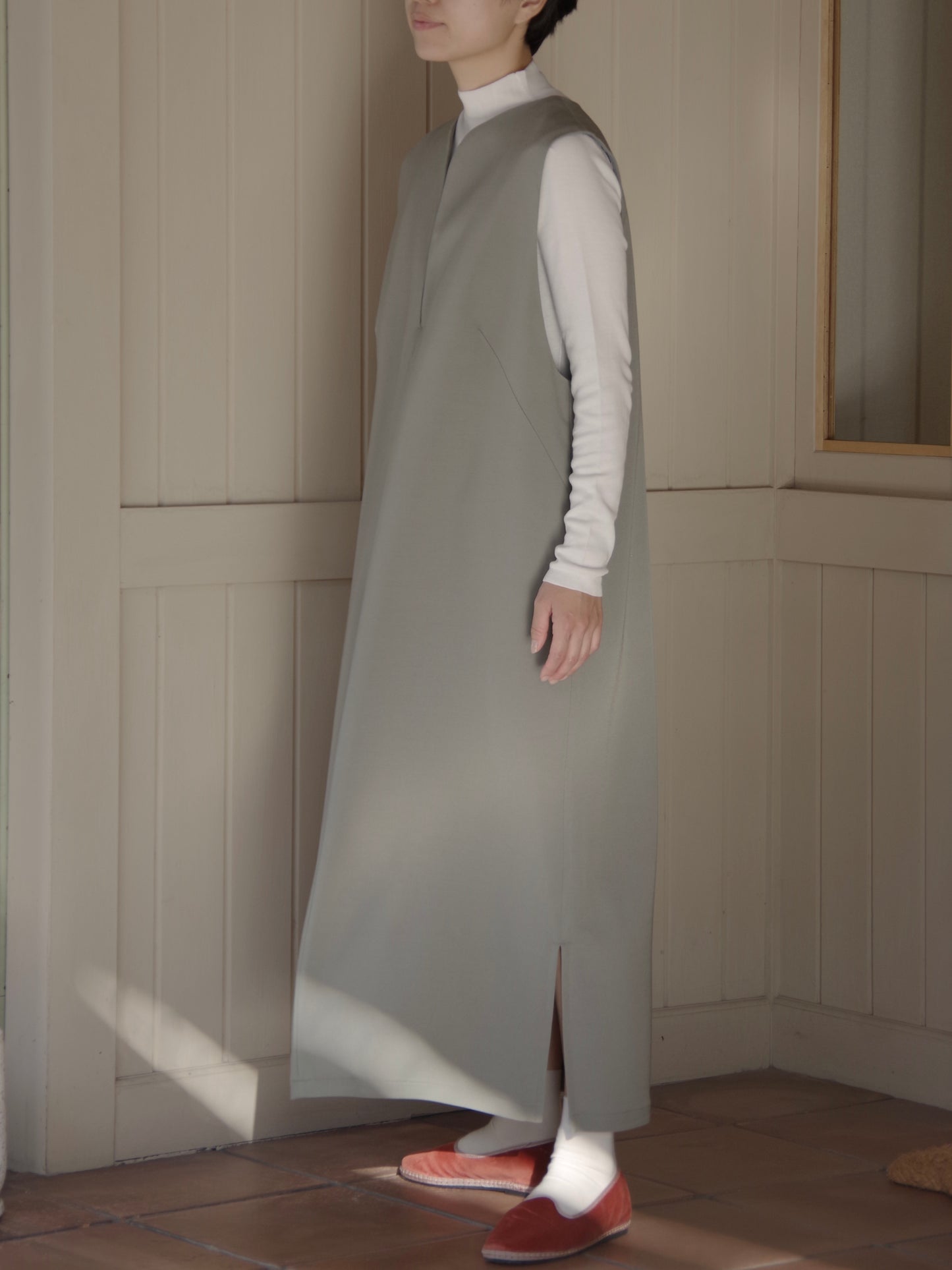 レーヨンウール slit neck jumper スカート | yuni