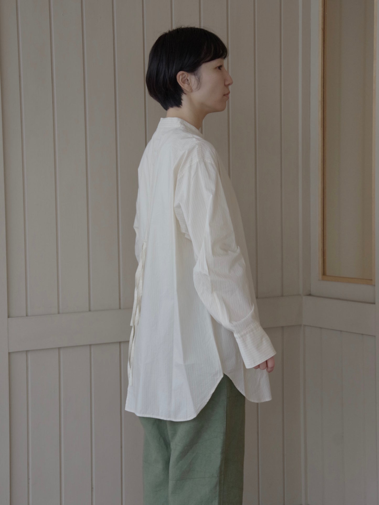 コットンシルク ストライプ moe sleeves バックリボン シャツ | yuni