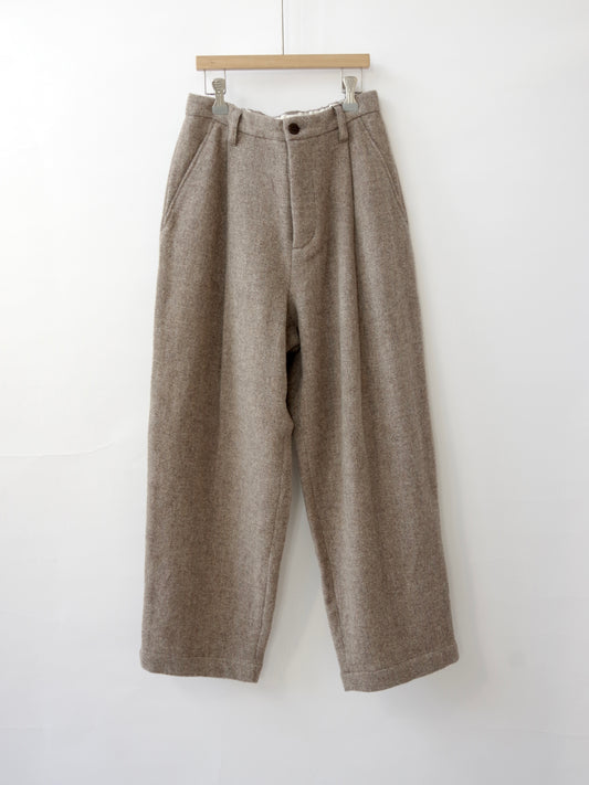 オリジナルウールへリンボンタックストレートパンツ |  TISSU