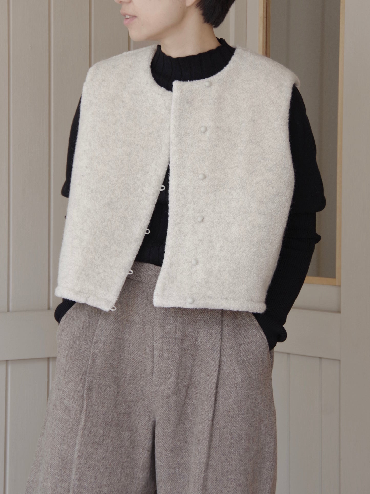 flower dot quilt jacquard ショートリバーシブルベスト | qiri