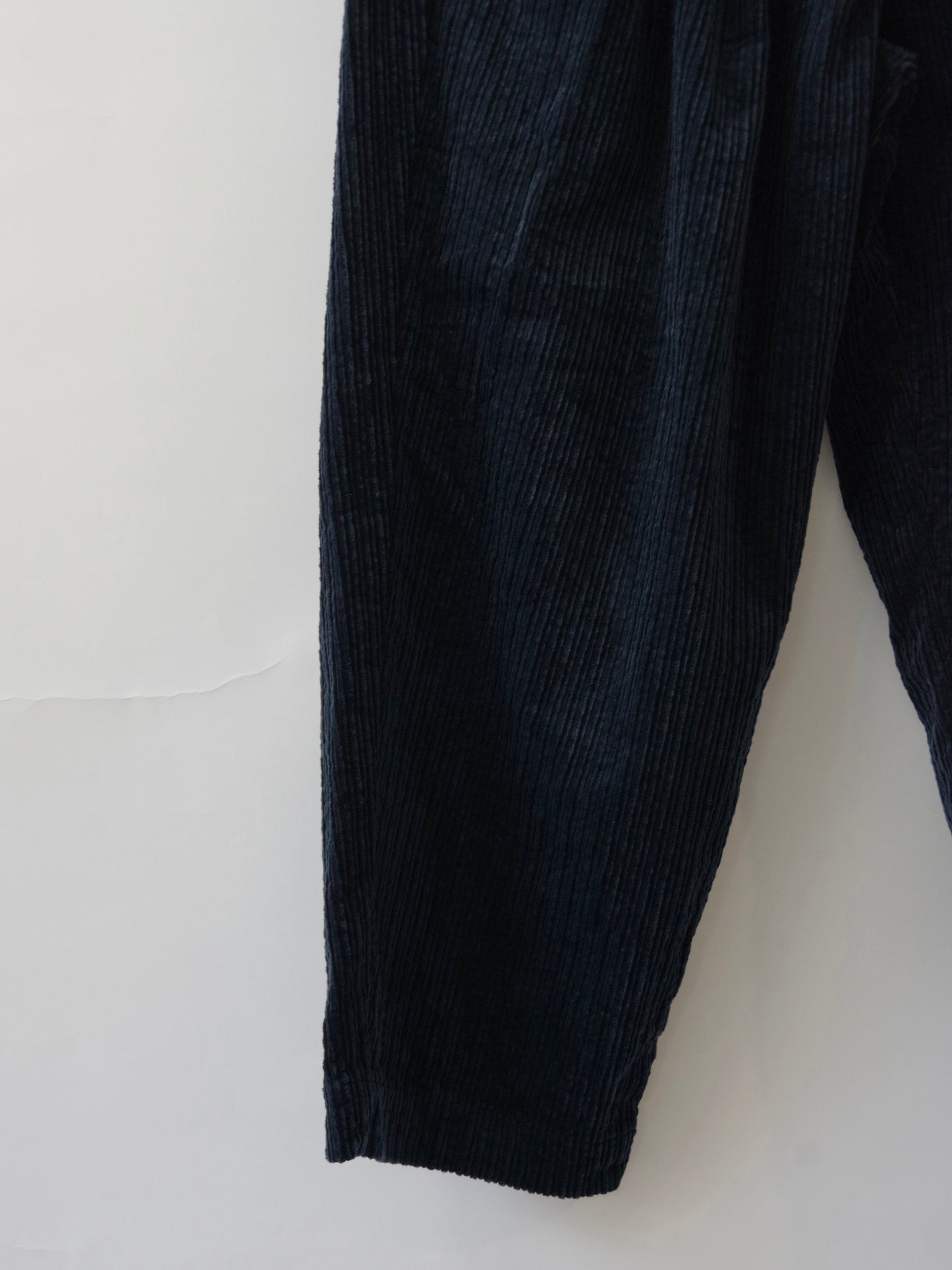 親子コーデユロイ タックイージーパンツ｜UNIVERSAL TISSU