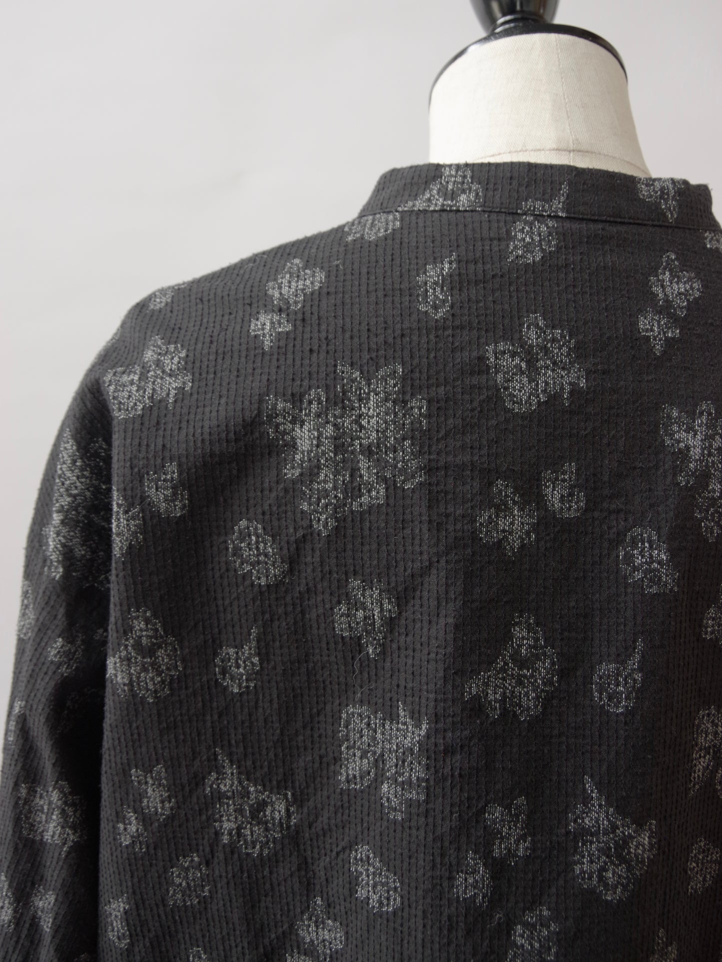 lucie ボリュームスリーブブラウス | qiri