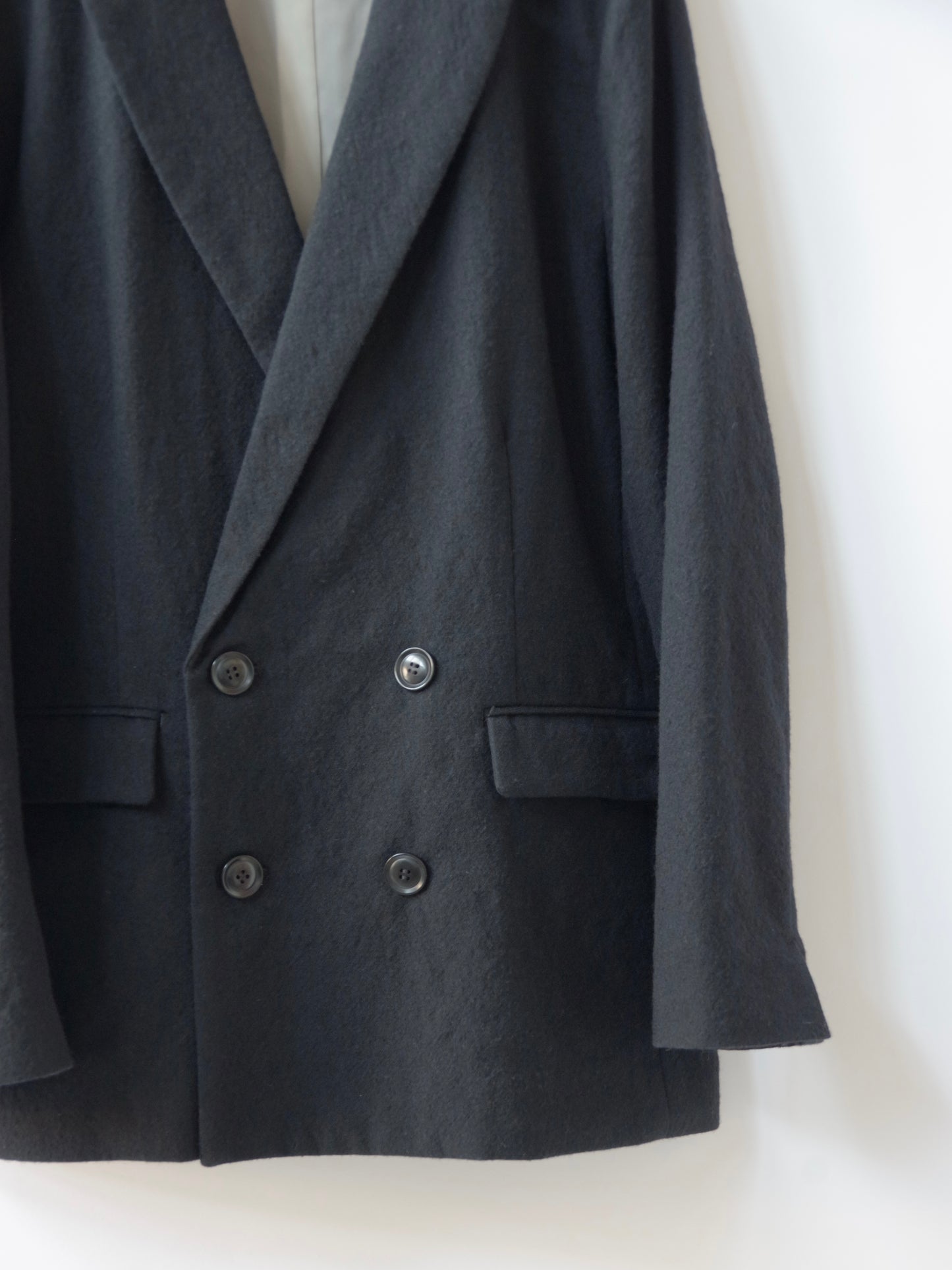 強縮ウールテーラードダブルジャケット | iki