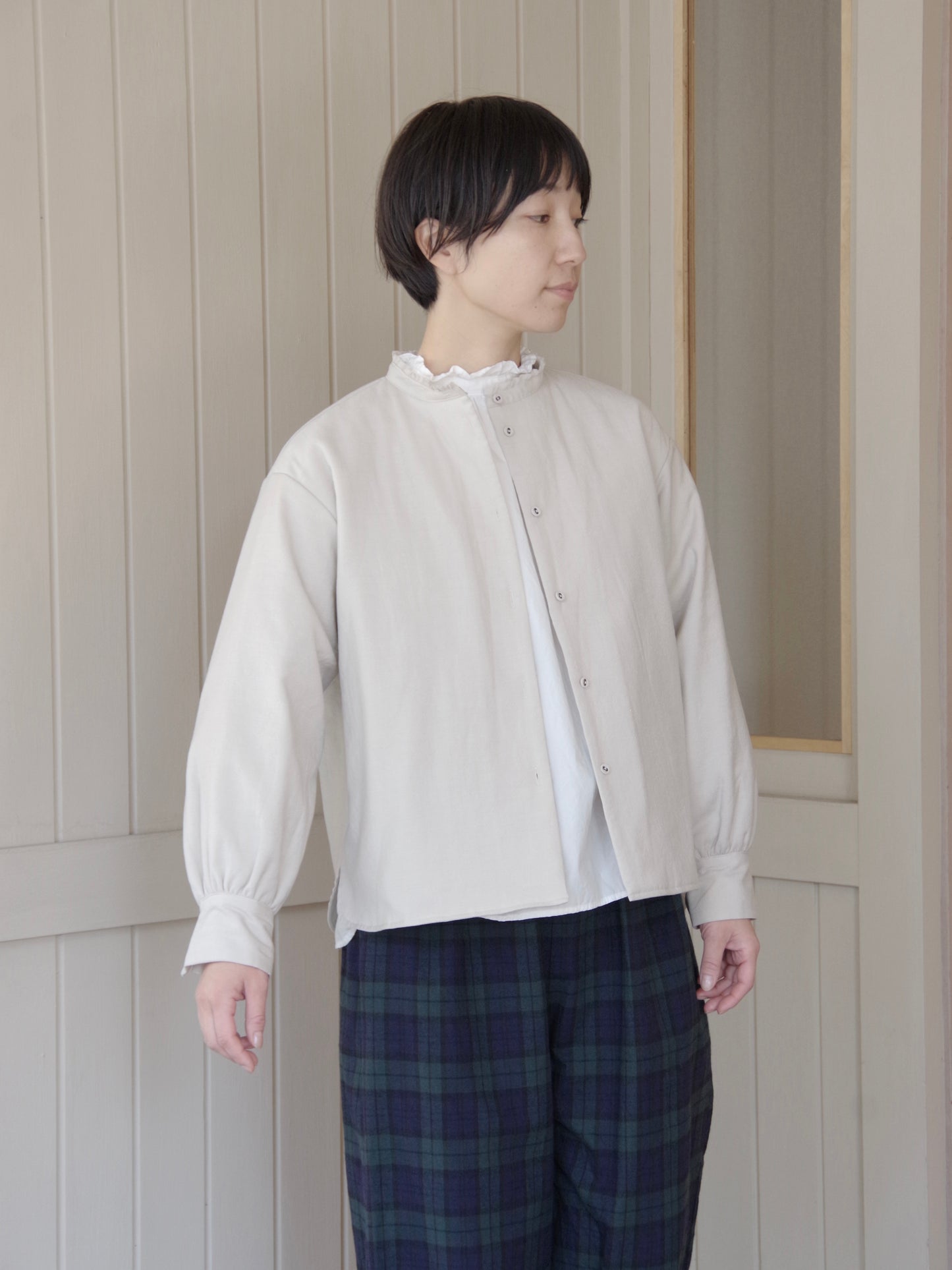 TINY FRILL COLLAR FILLING SHIRT JACKET | Gauze