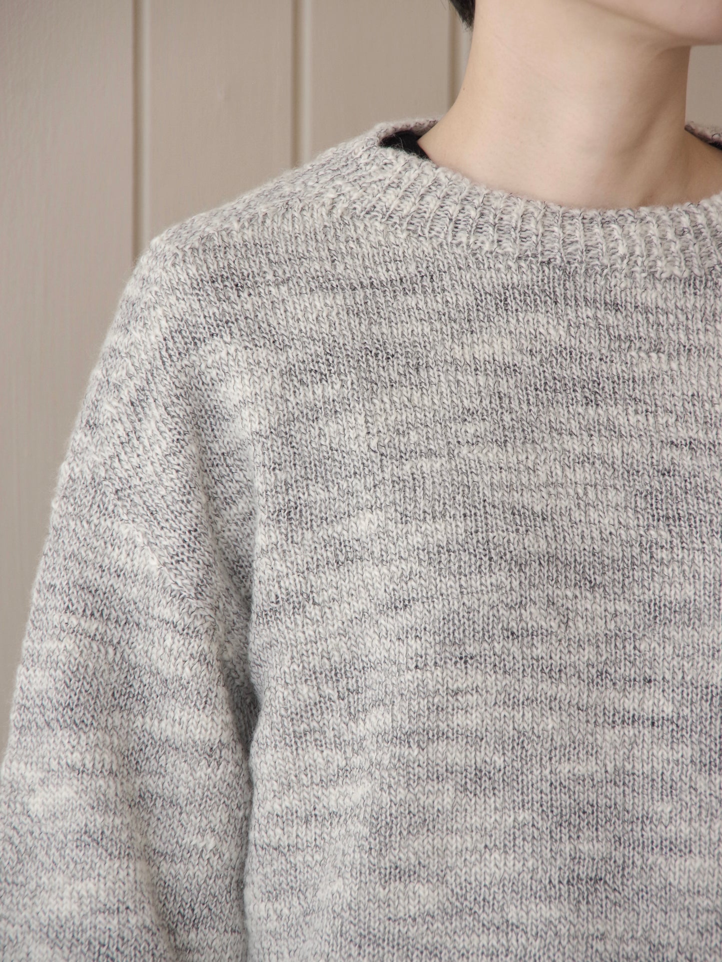 ランダムスラブウール 5Gホールガーメントシンプルポケットプルオーバー | Hands of creation