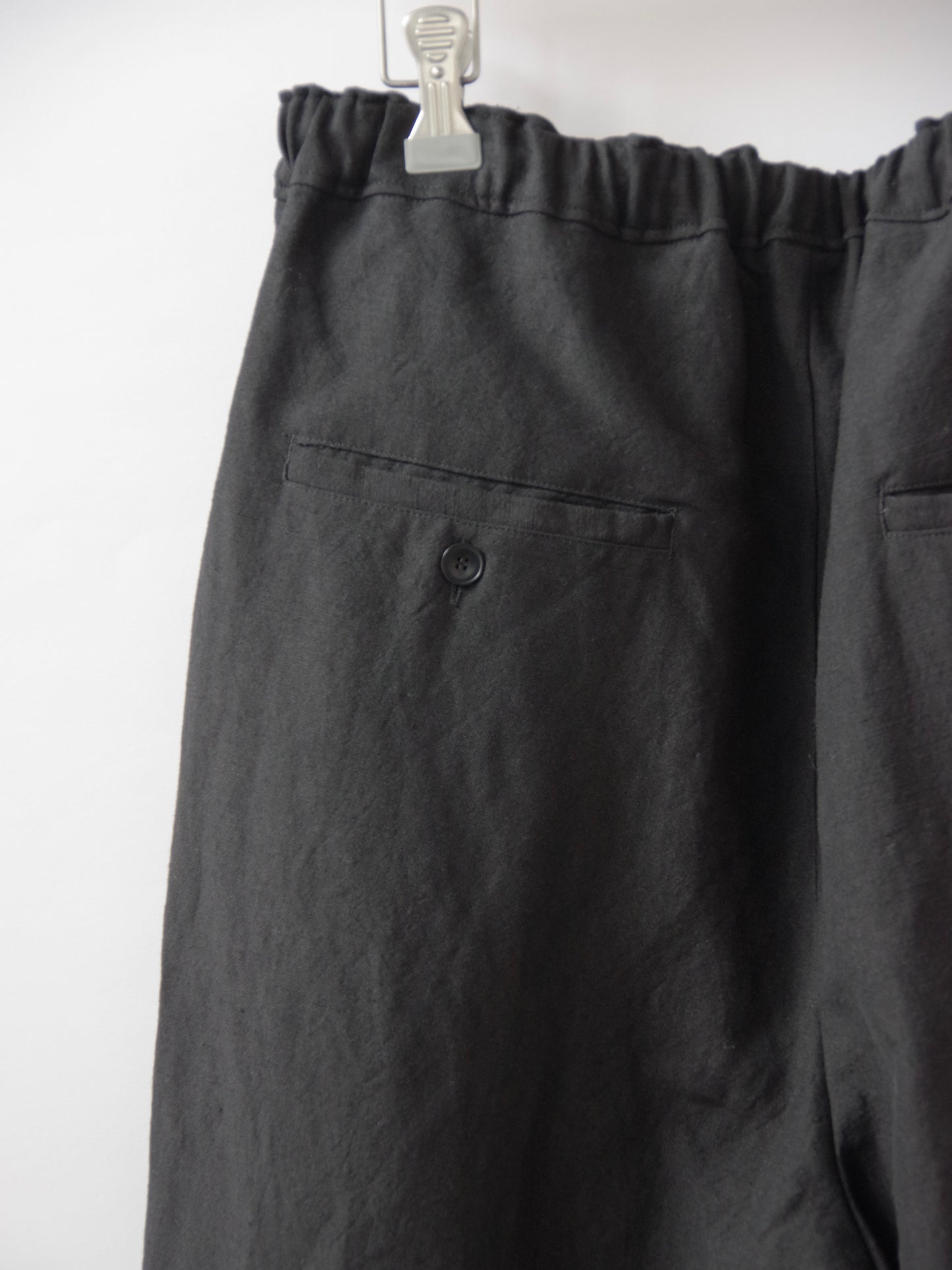 ウールリネンギャバワッシャー イージーテーパードパンツ | OUVERT