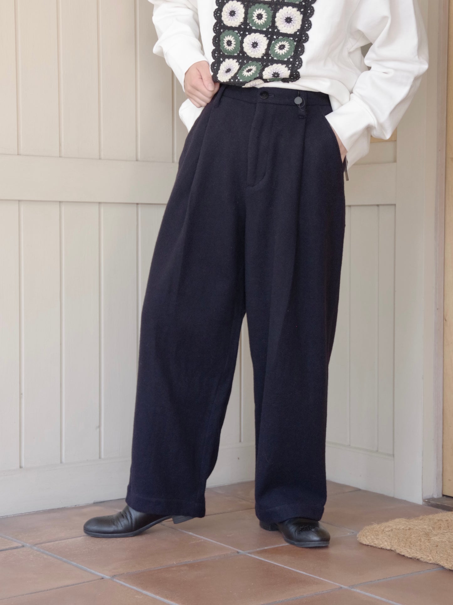 ウールカシミヤビーバータックストレートパンツ |  TISSU