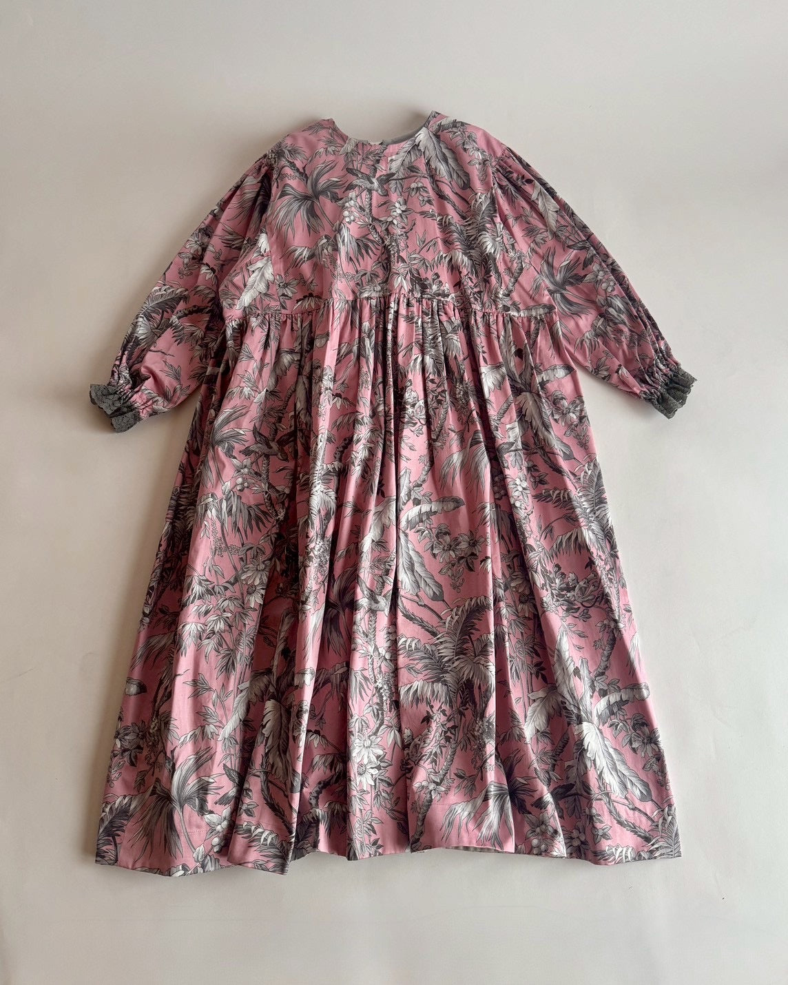 ビンテージプリント ギャザー切り替えワンピース MO-24-OP-063 | motley