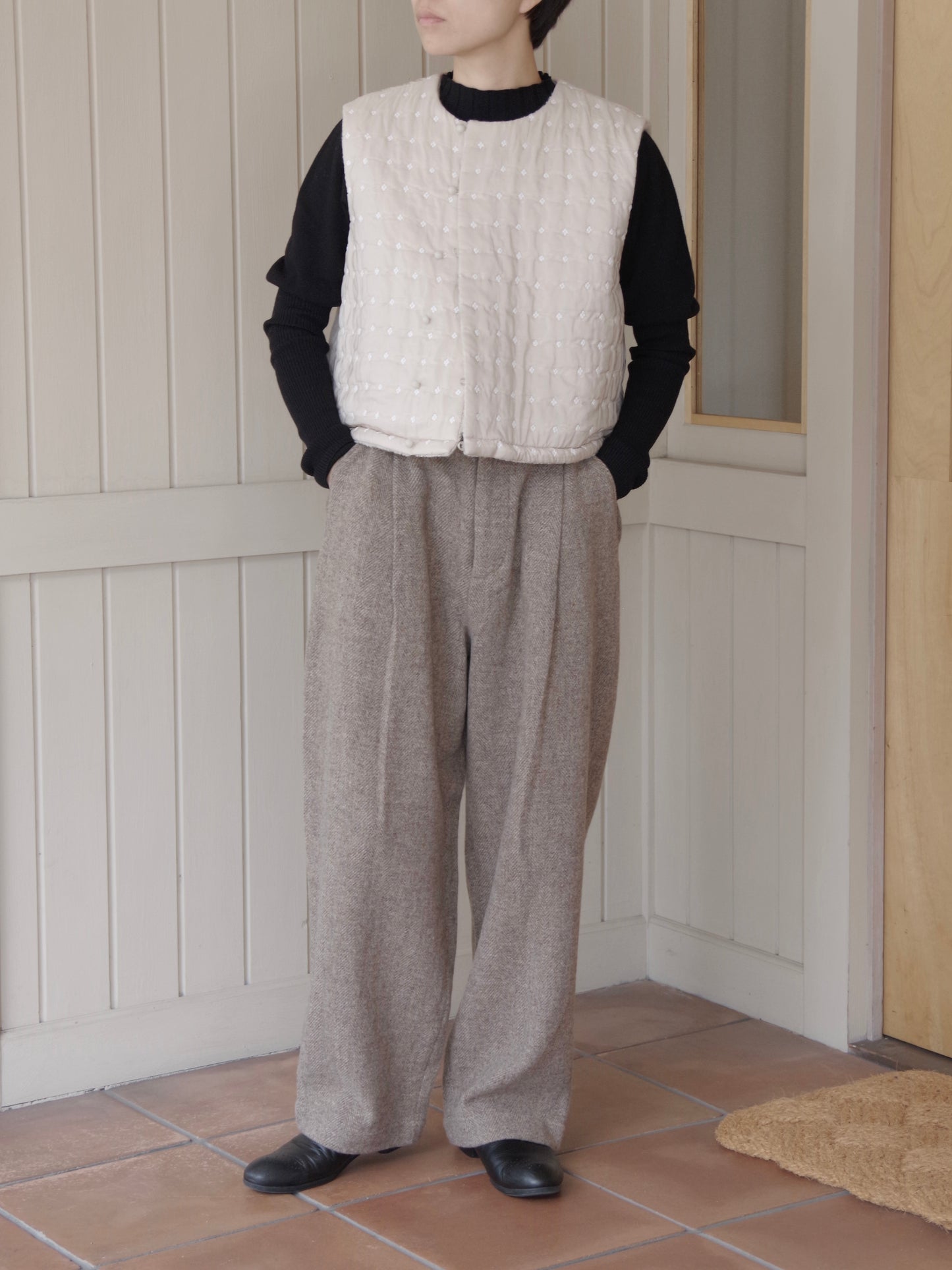 オリジナルウールへリンボンタックストレートパンツ |  TISSU