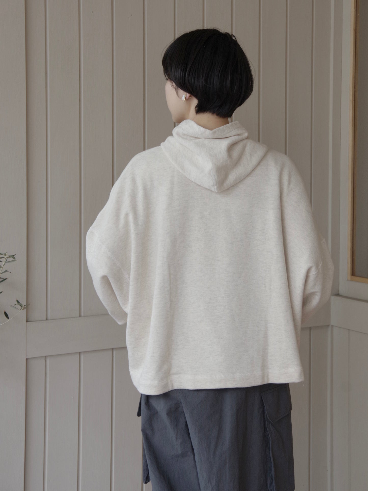 ランダム吊り裏毛 フーディプルオーバー | OUVERT