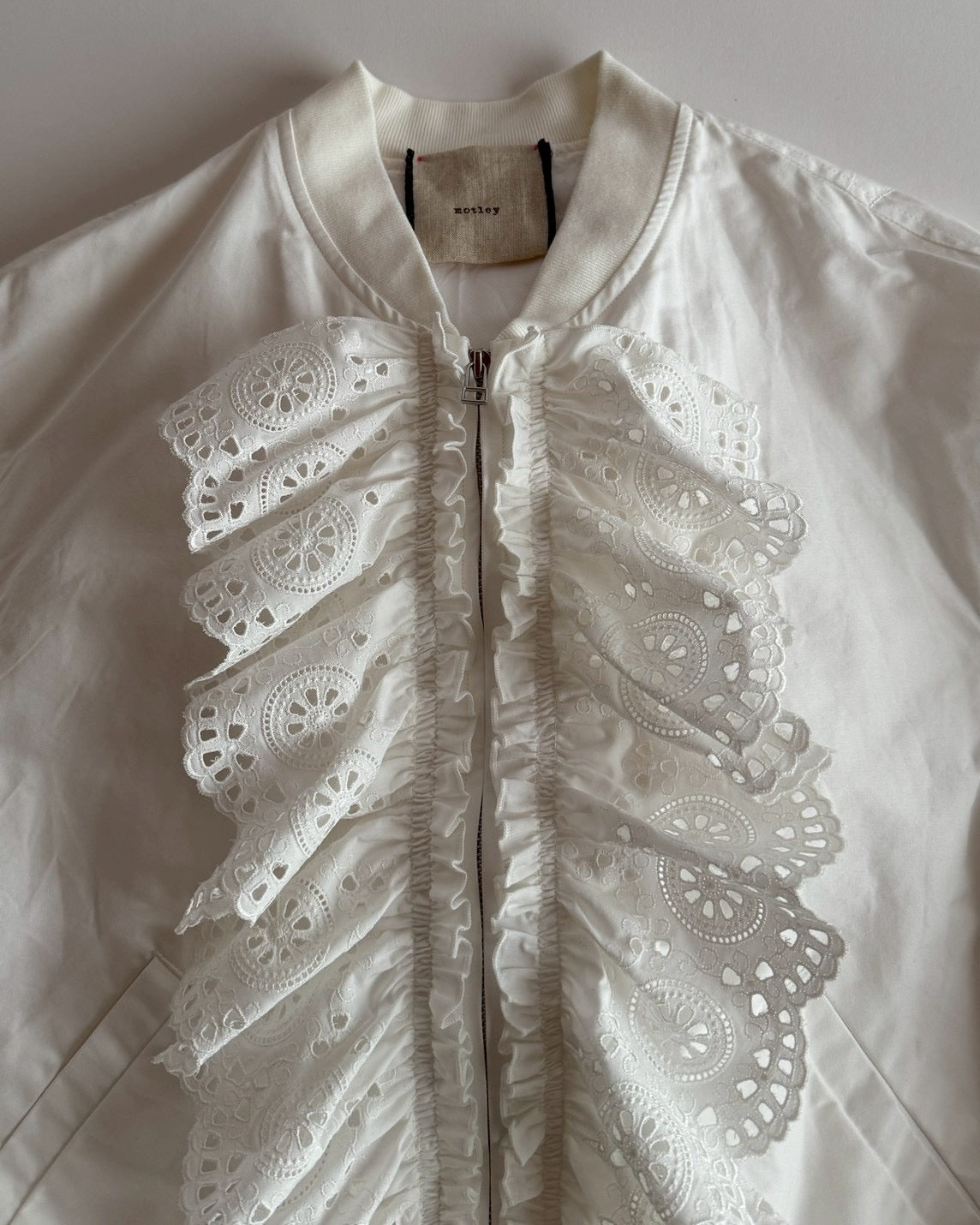 レースフリルブルゾン MO-25-BZ-012 | motley