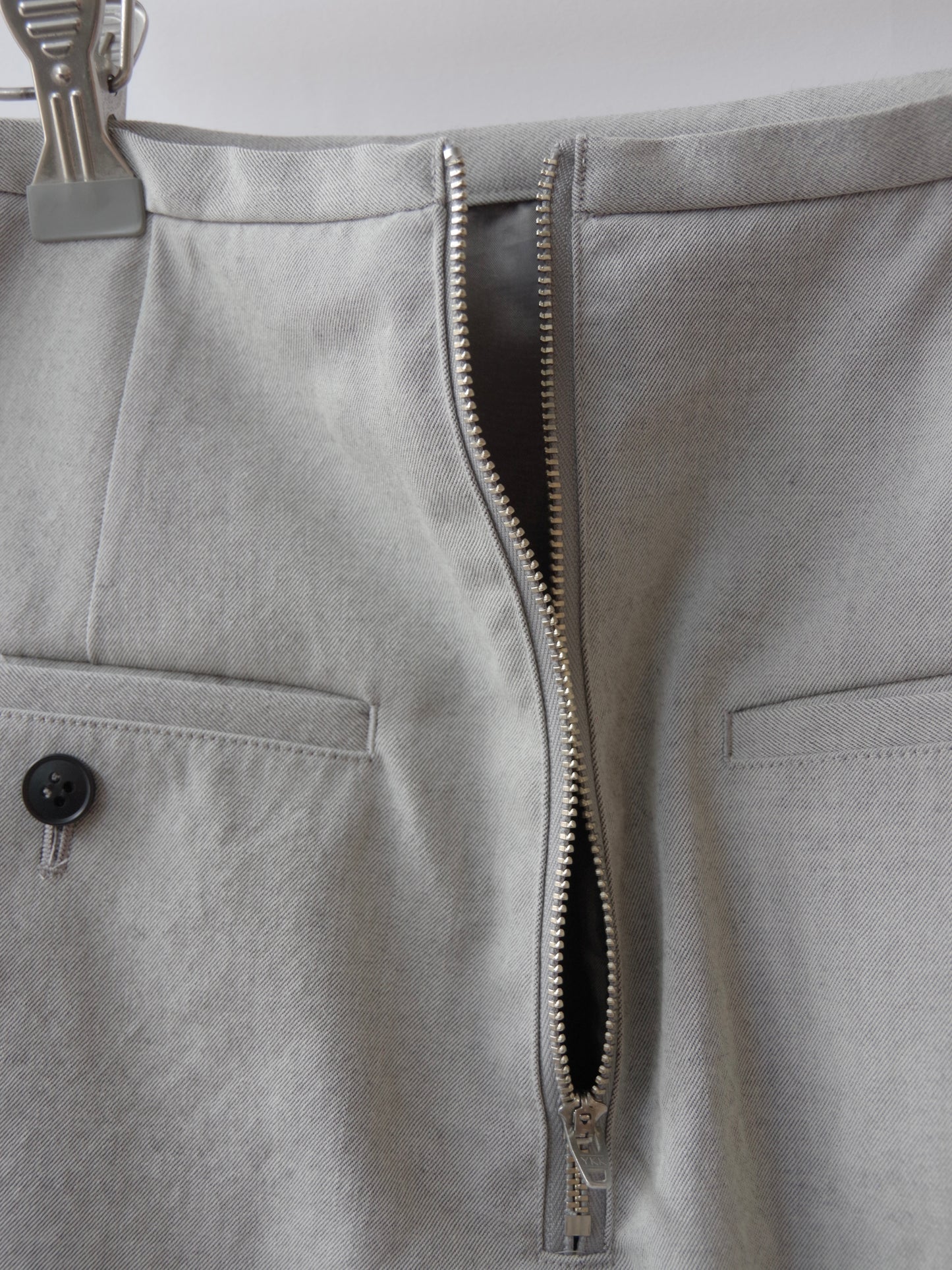 強撚ウールギャバ ボックスタック スカート | iki