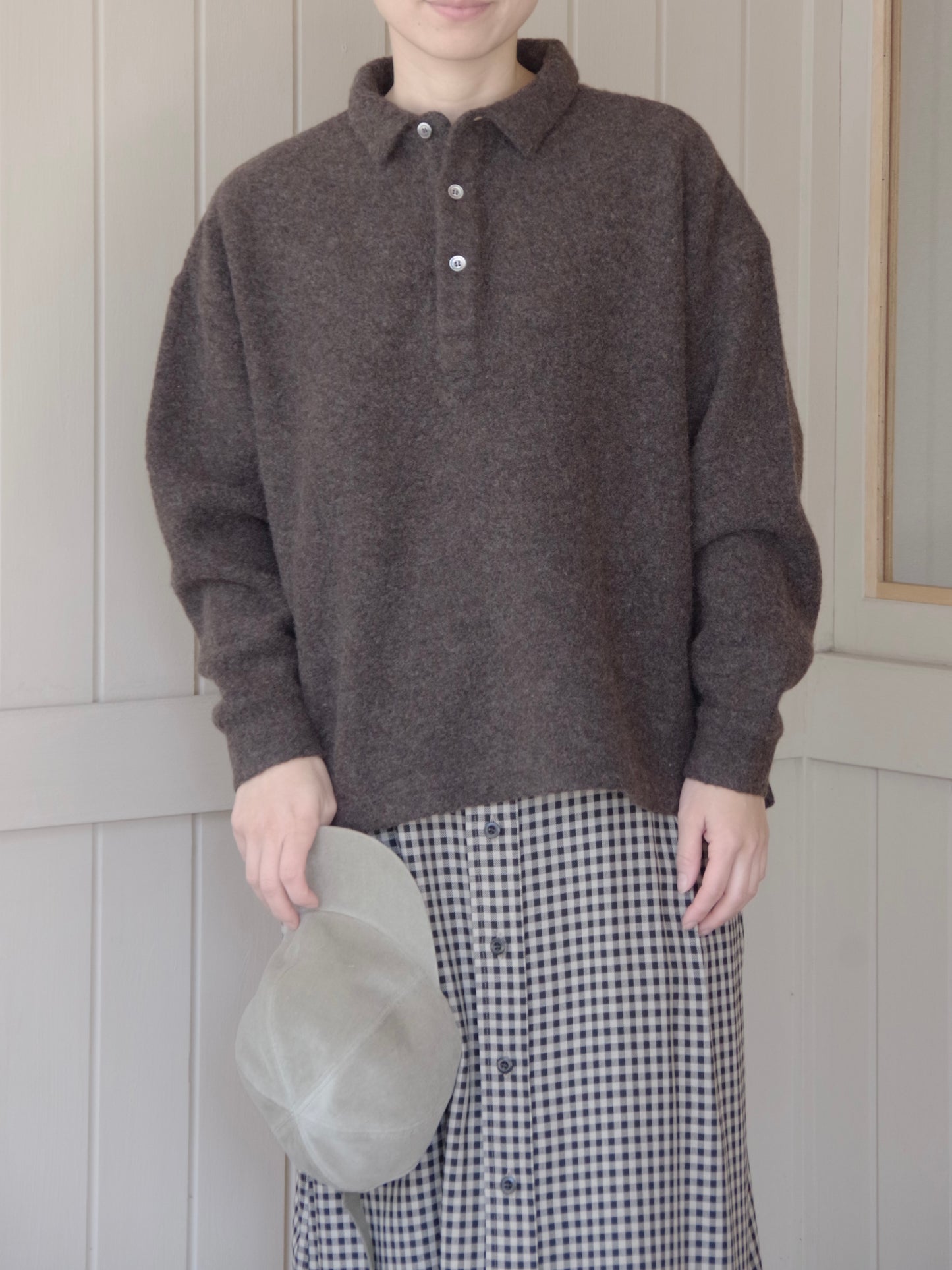 リサイクルウールパイル ポロプルオーバー | UNIVERSAL TISSU