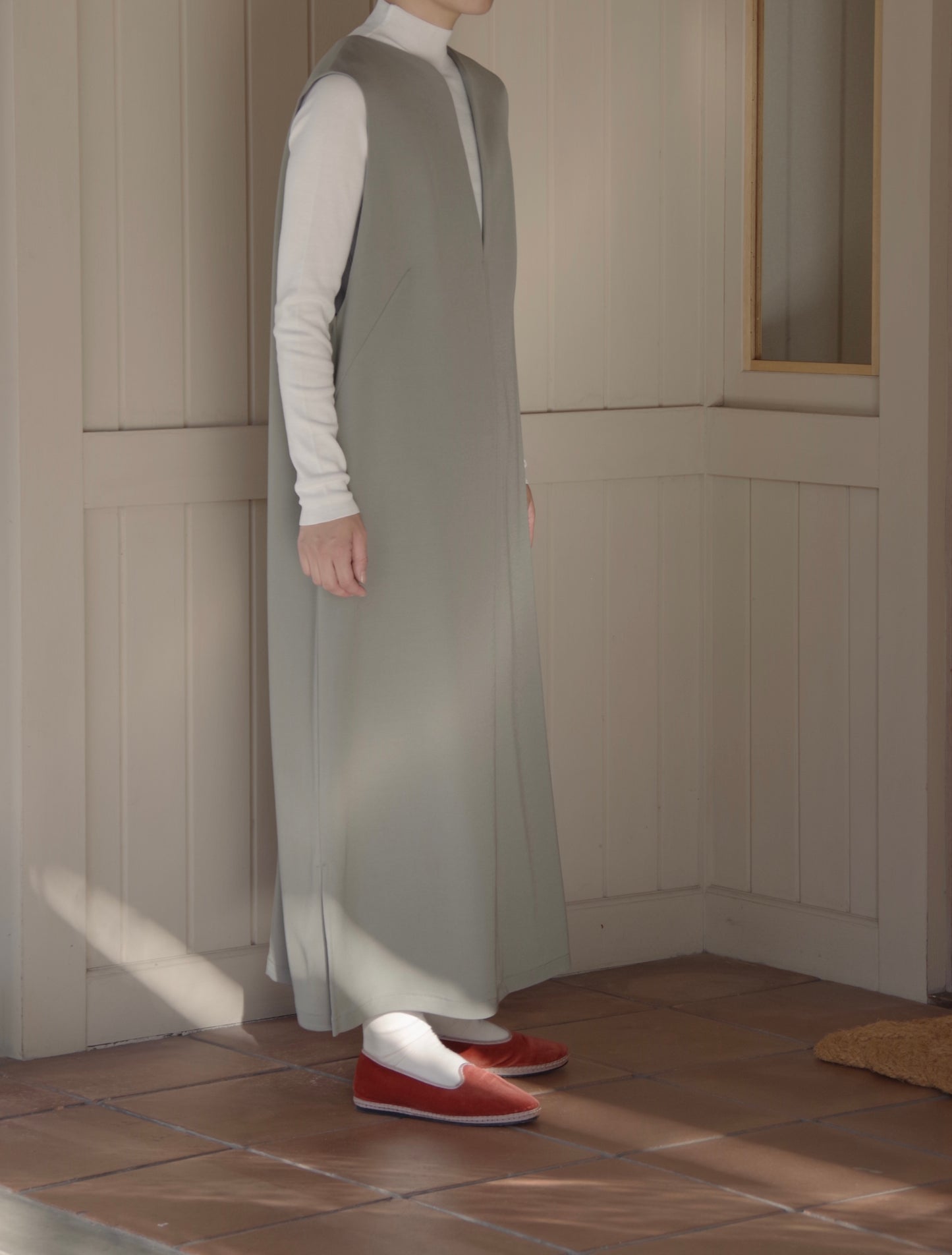 レーヨンウール slit neck jumper スカート | yuni