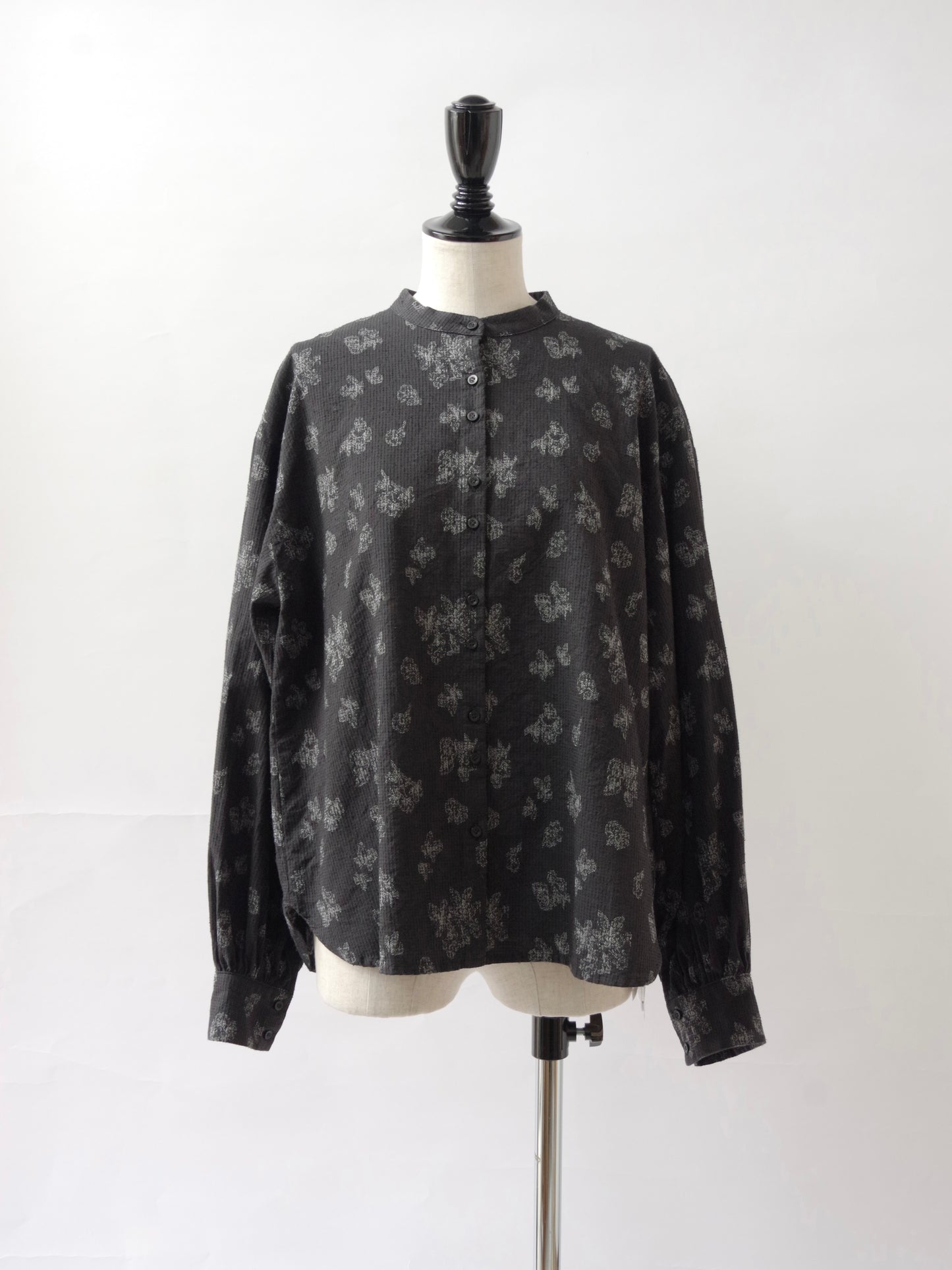 lucie ボリュームスリーブブラウス | qiri