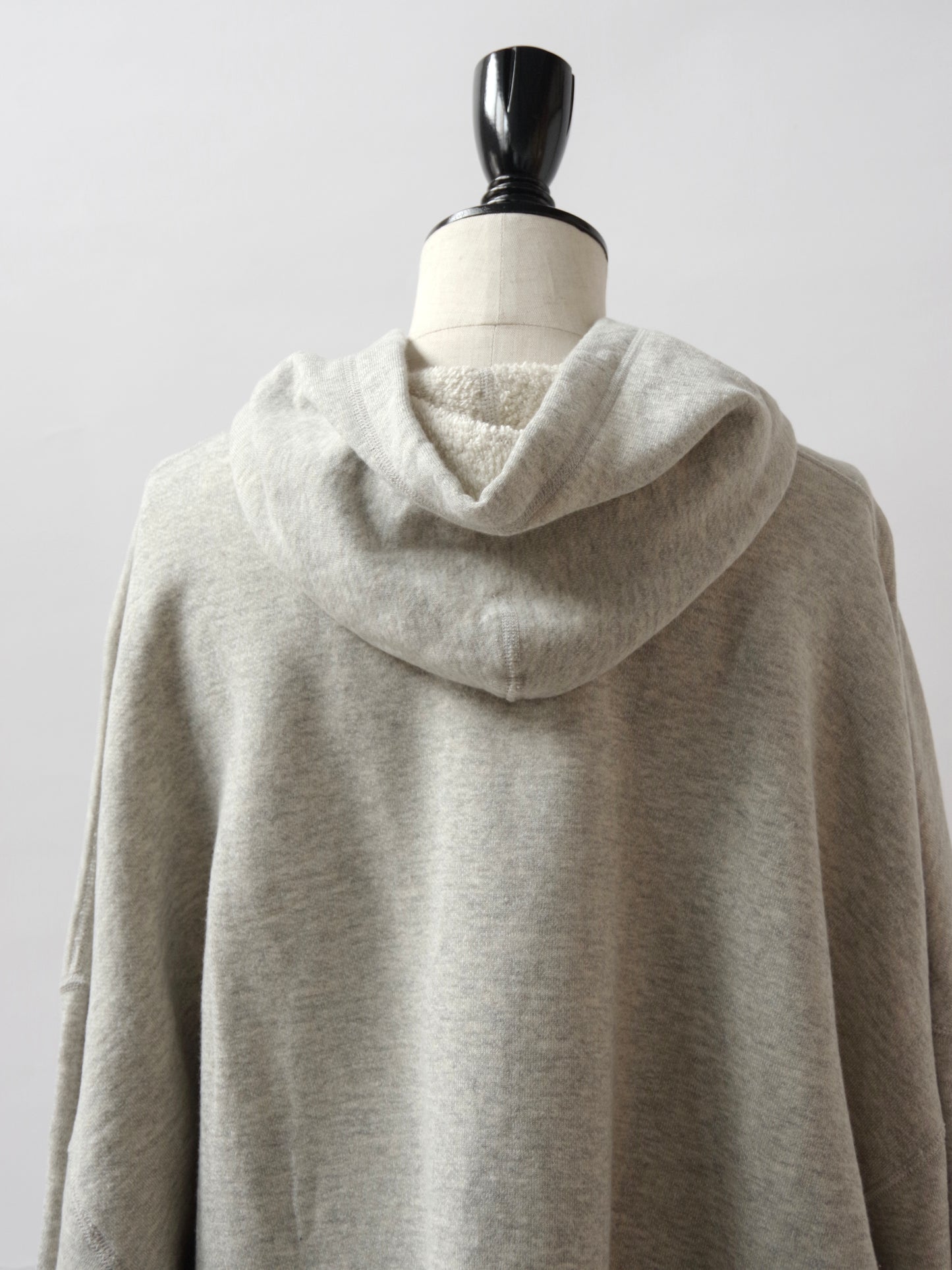 ランダム吊り裏毛 フーディプルオーバー | OUVERT