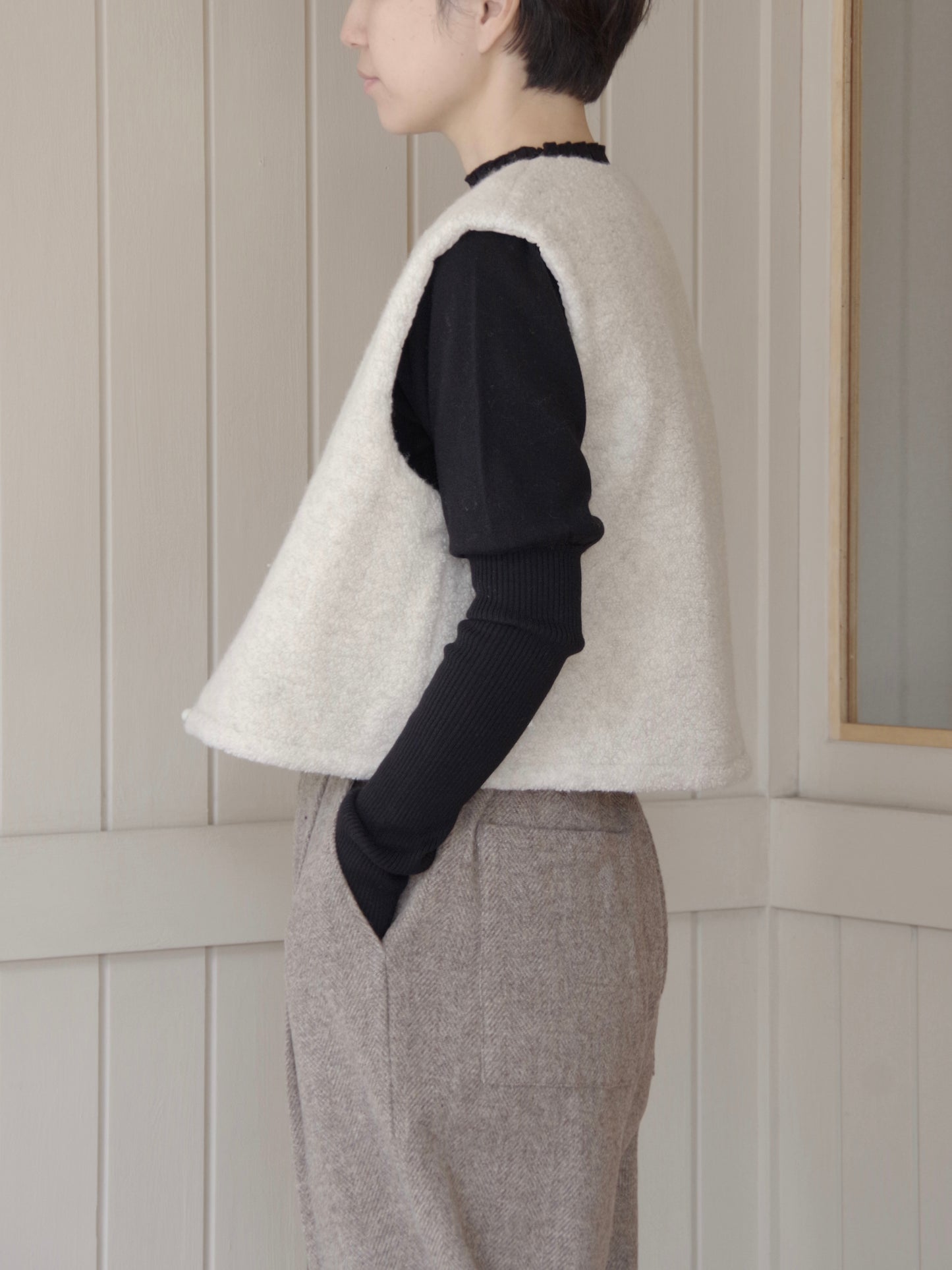 flower dot quilt jacquard ショートリバーシブルベスト | qiri