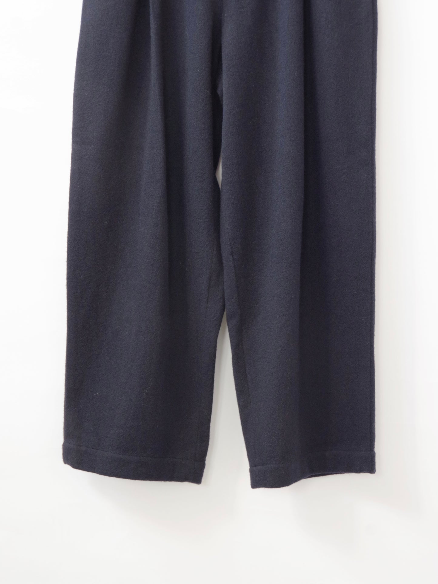 ウールカシミヤビーバータックストレートパンツ |  TISSU