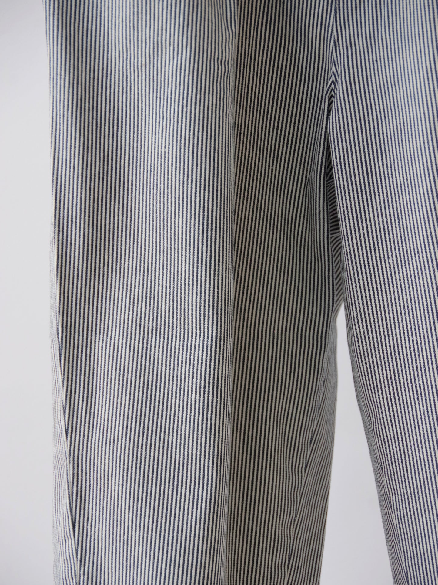 ヒッコリーデニム バレルストレートパンツ | Hands of creation