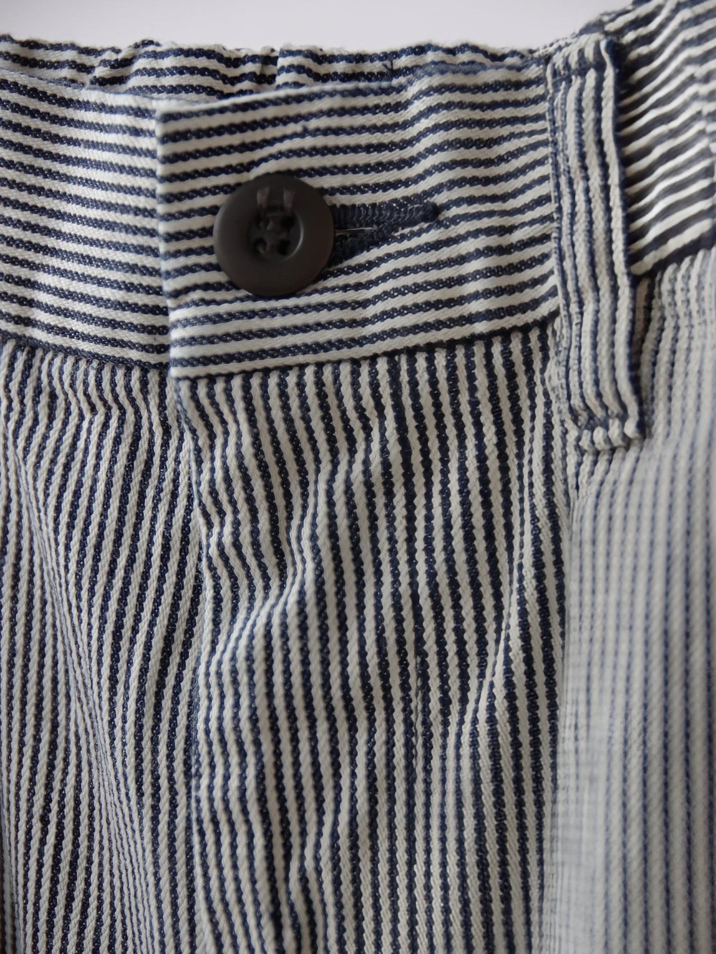 ヒッコリーデニム バレルストレートパンツ | Hands of creation