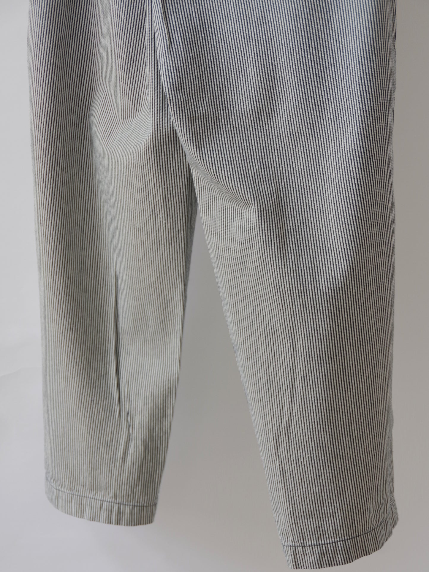 ヒッコリーデニム バレルストレートパンツ | Hands of creation