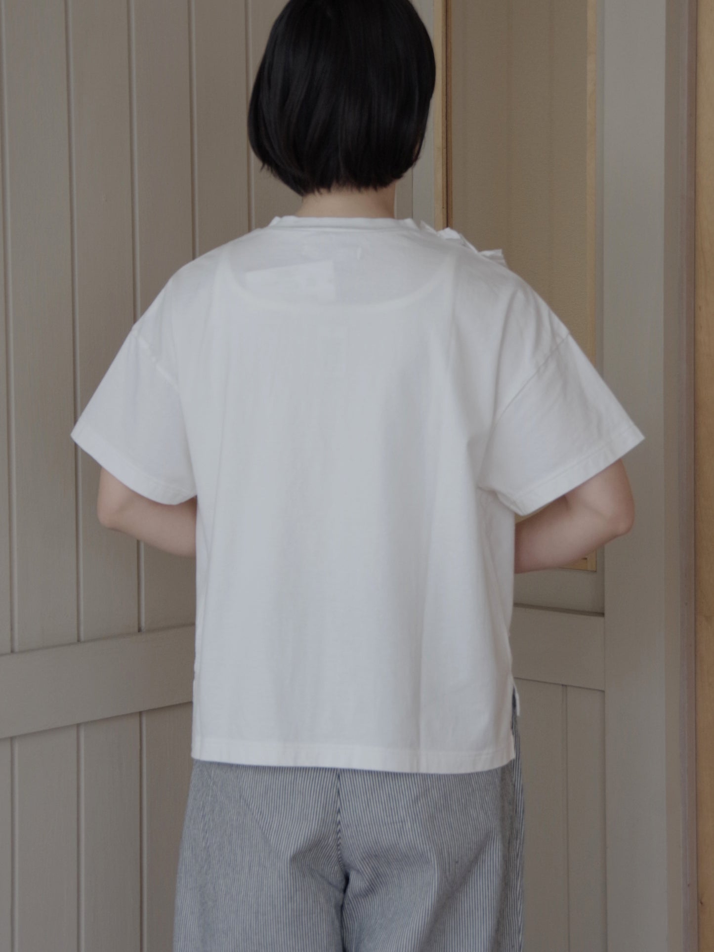 クラシック天竺　半袖フリルTシャツ | UNIVERSAL SEVEN