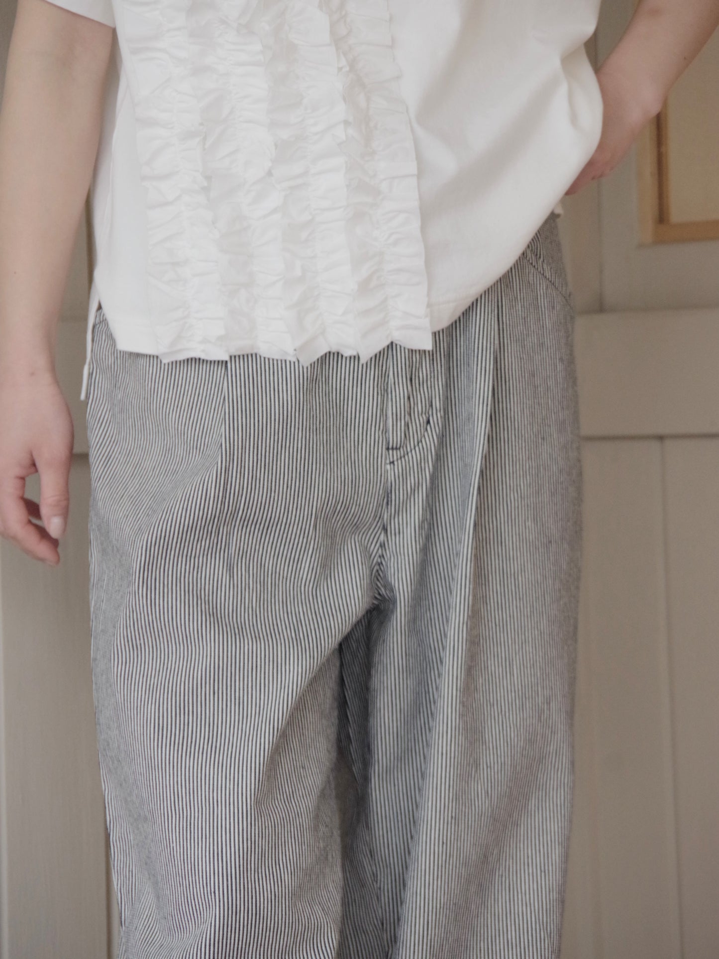 ヒッコリーデニム バレルストレートパンツ | Hands of creation