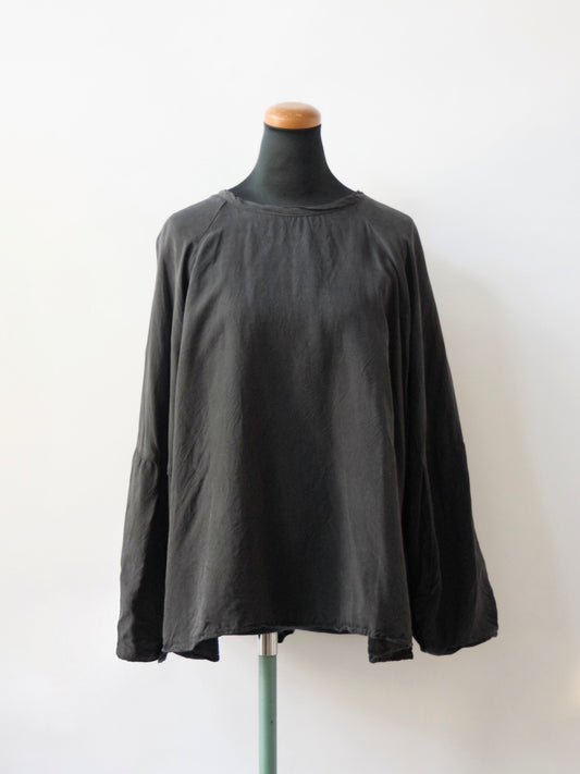 OVERRAP SLEEVE MODERNIST BLOUSE | Gauze