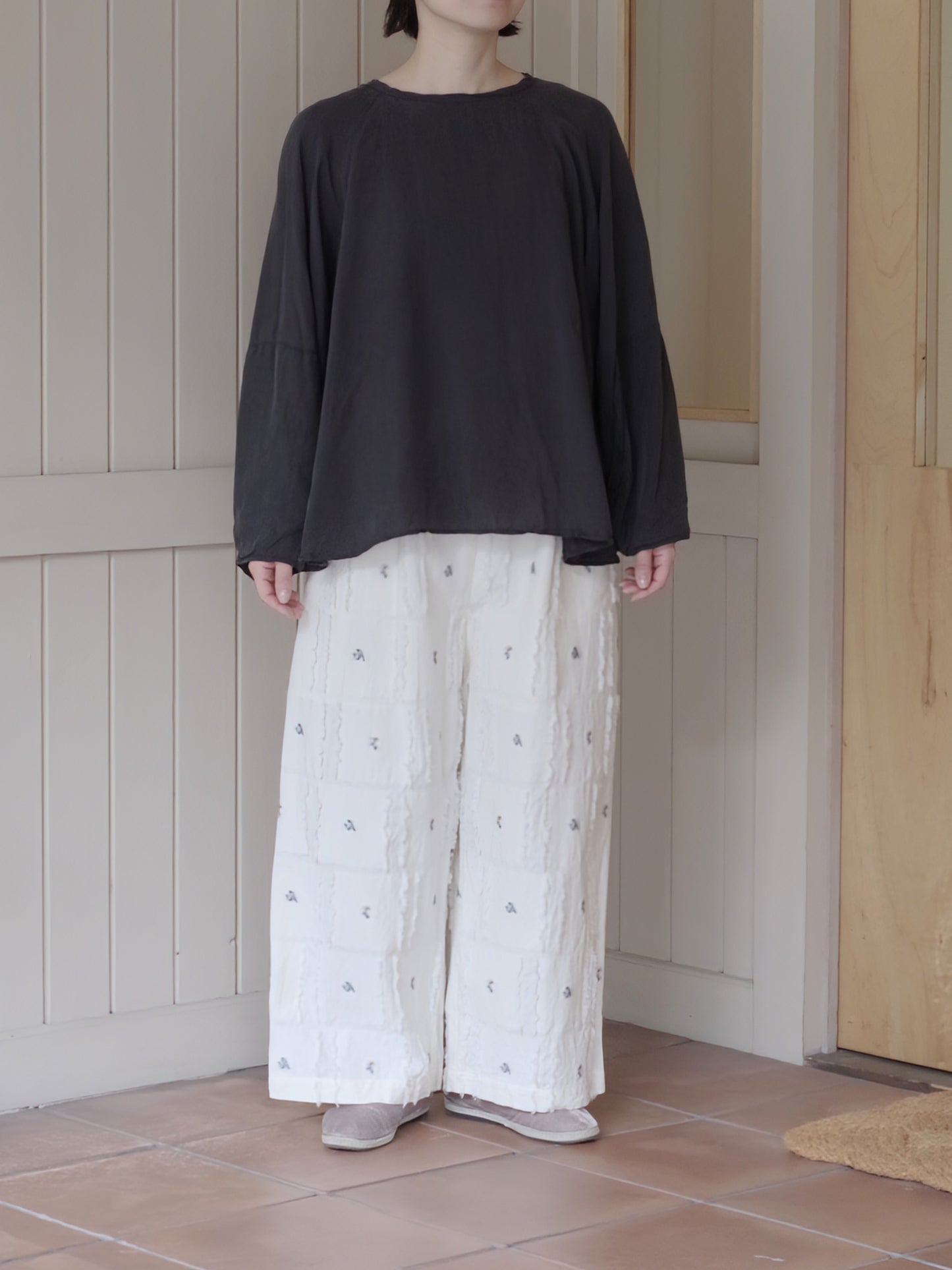 OVERRAP SLEEVE MODERNIST BLOUSE | Gauze