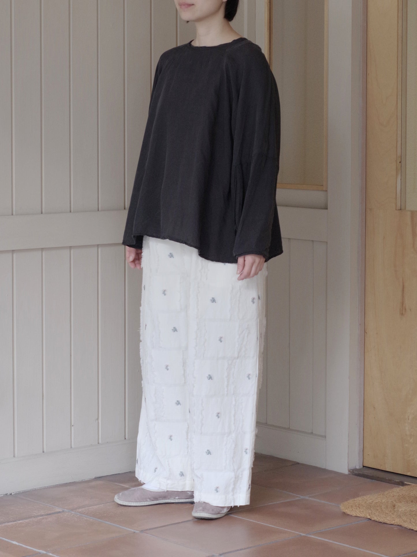 OVERRAP SLEEVE MODERNIST BLOUSE | Gauze
