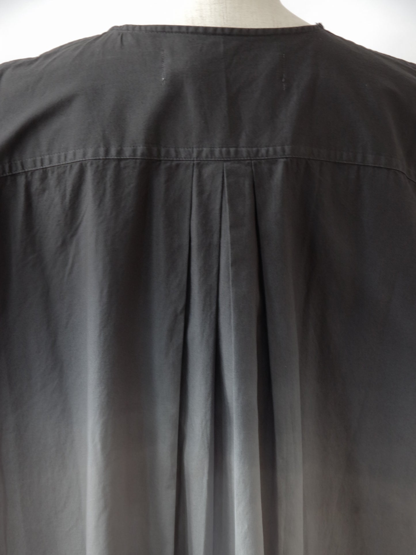 BLACK GRADEIENT FRILL DRESS | sisisi