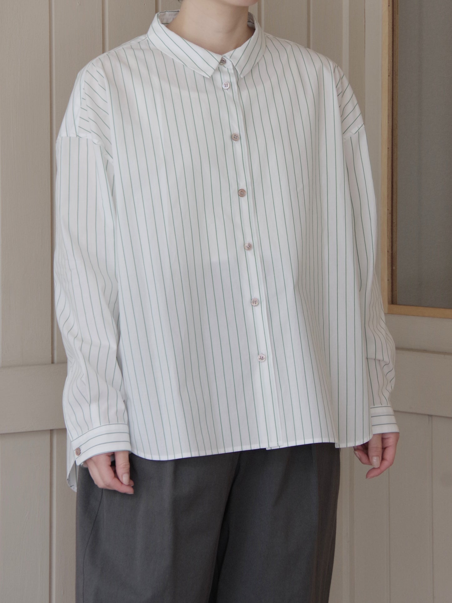 コットンピンストライプビックシルエットシャツ | atelier naruse