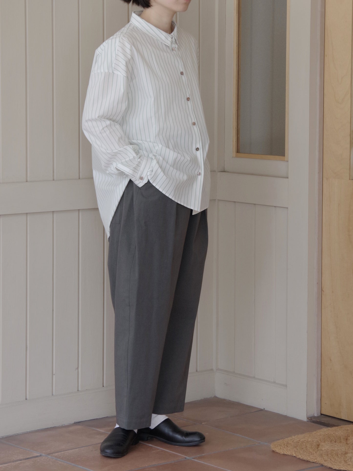 コットンピンストライプビックシルエットシャツ | atelier naruse