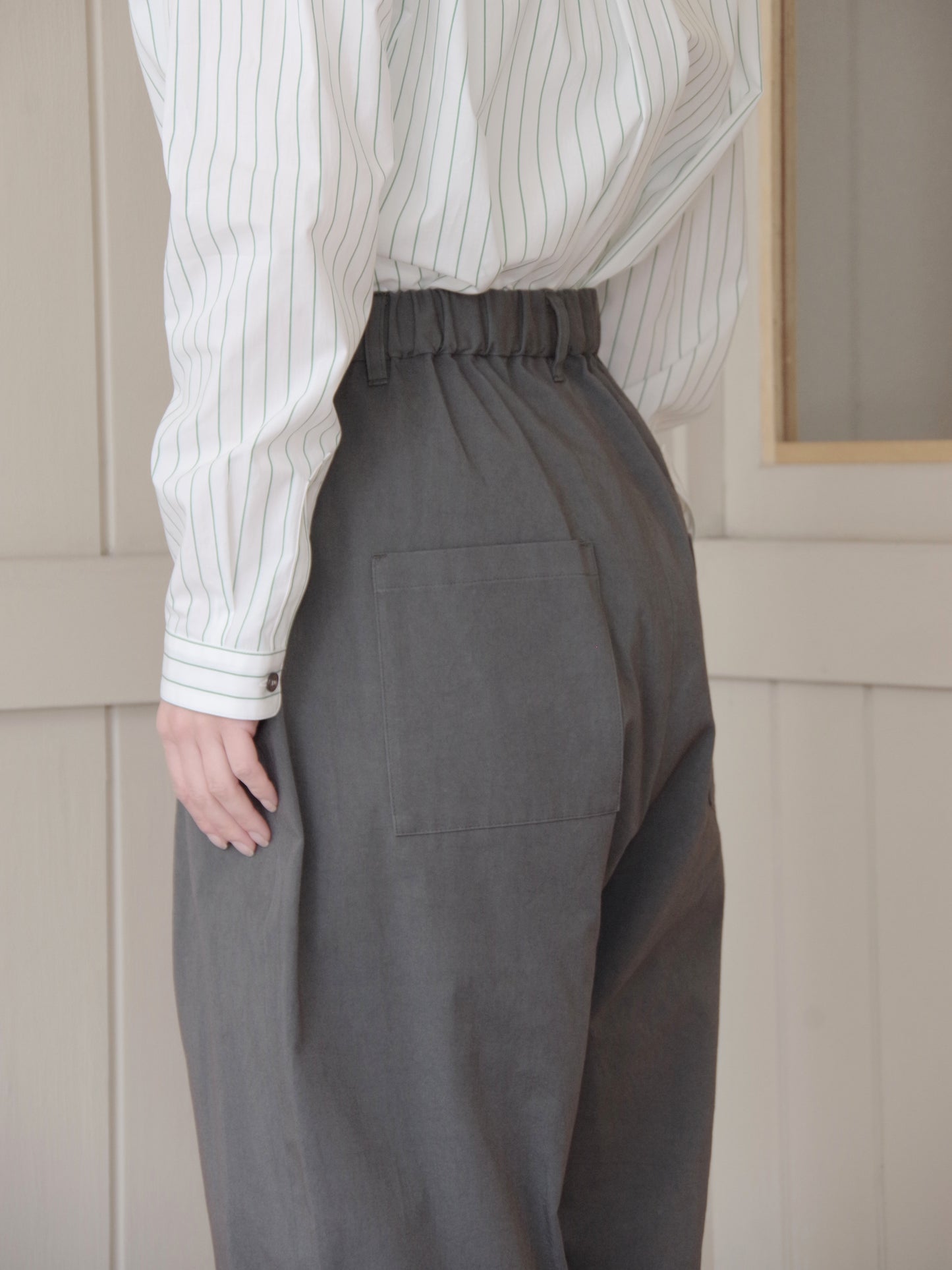 コットンツイル タックパンツ | atelier naruse