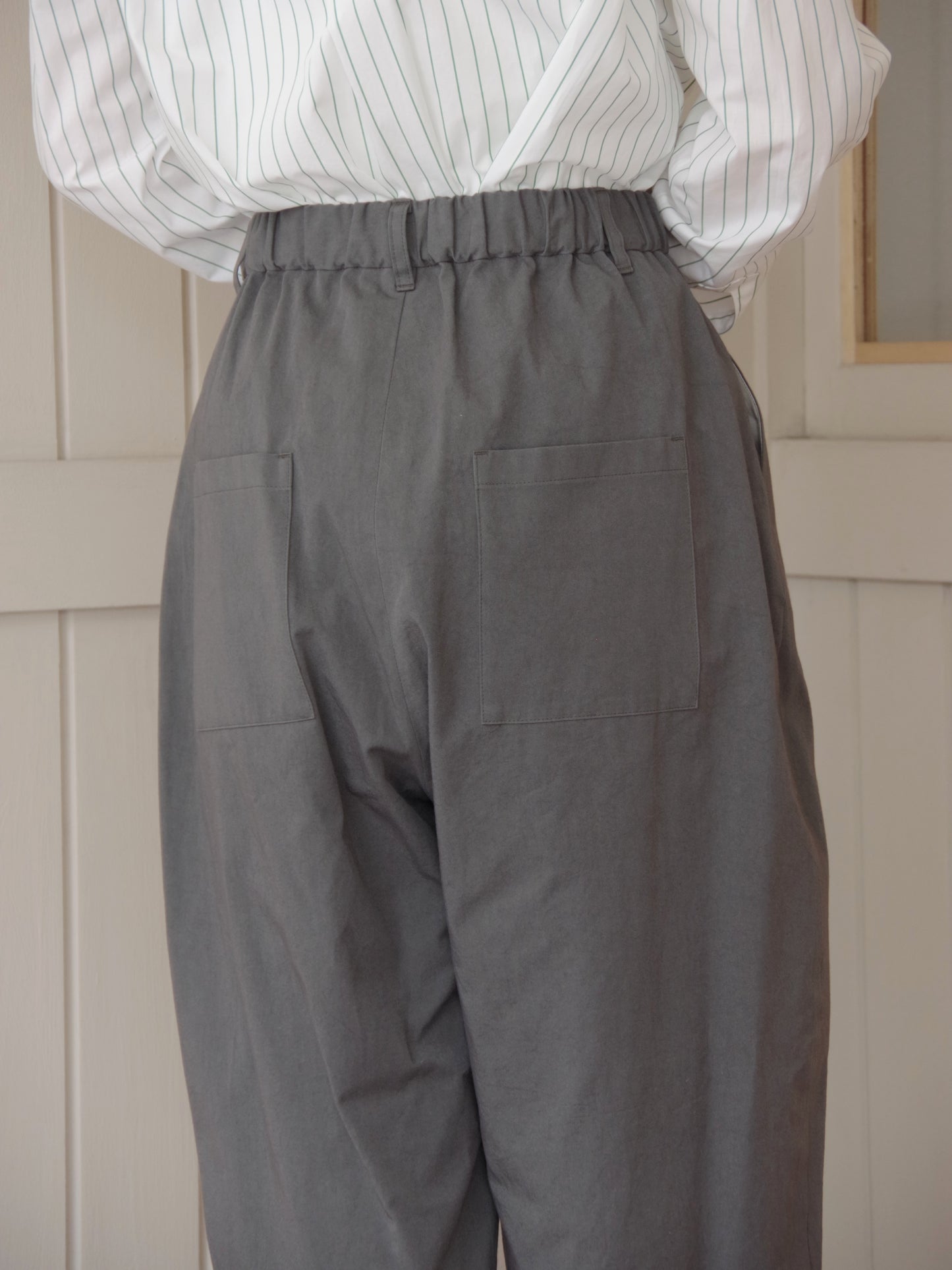 コットンツイル タックパンツ | atelier naruse