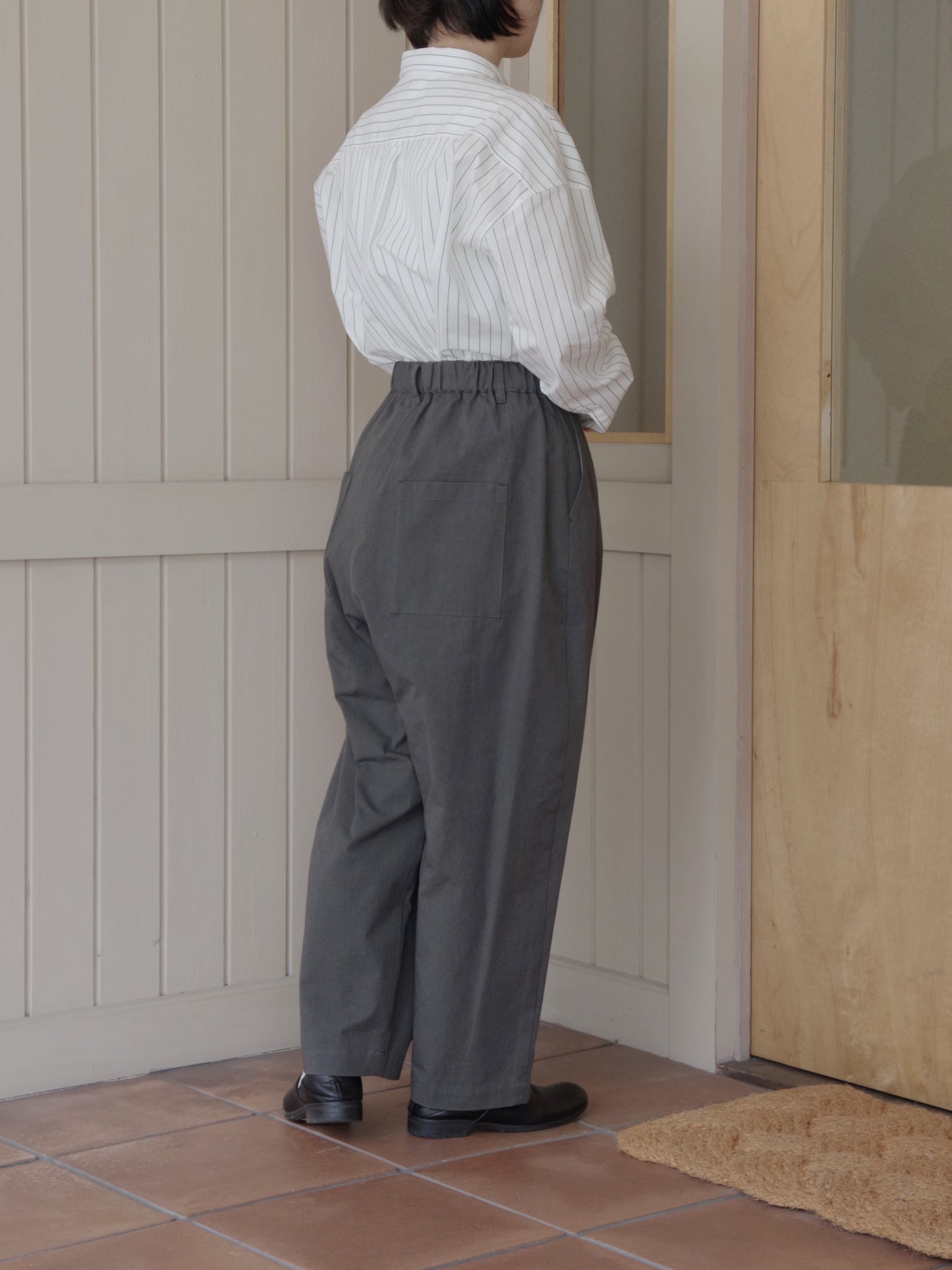 コットンツイル タックパンツ | atelier naruse