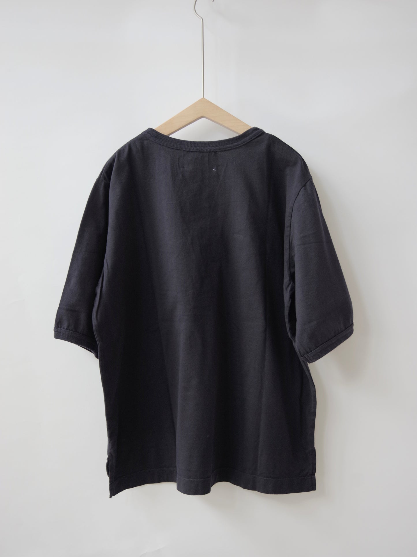 サンフォーキン天竺 シンプルクルーネックプルオーバー | OUVERT