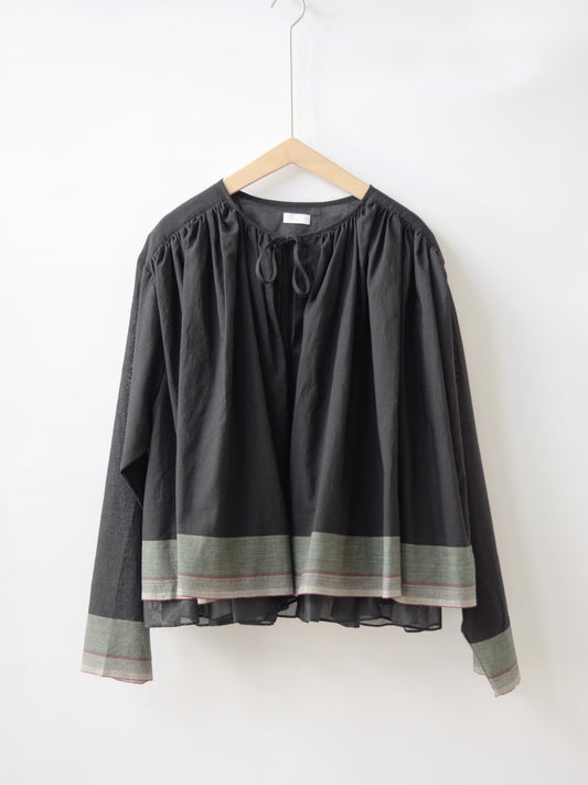 カディ ブラウス | Heriter