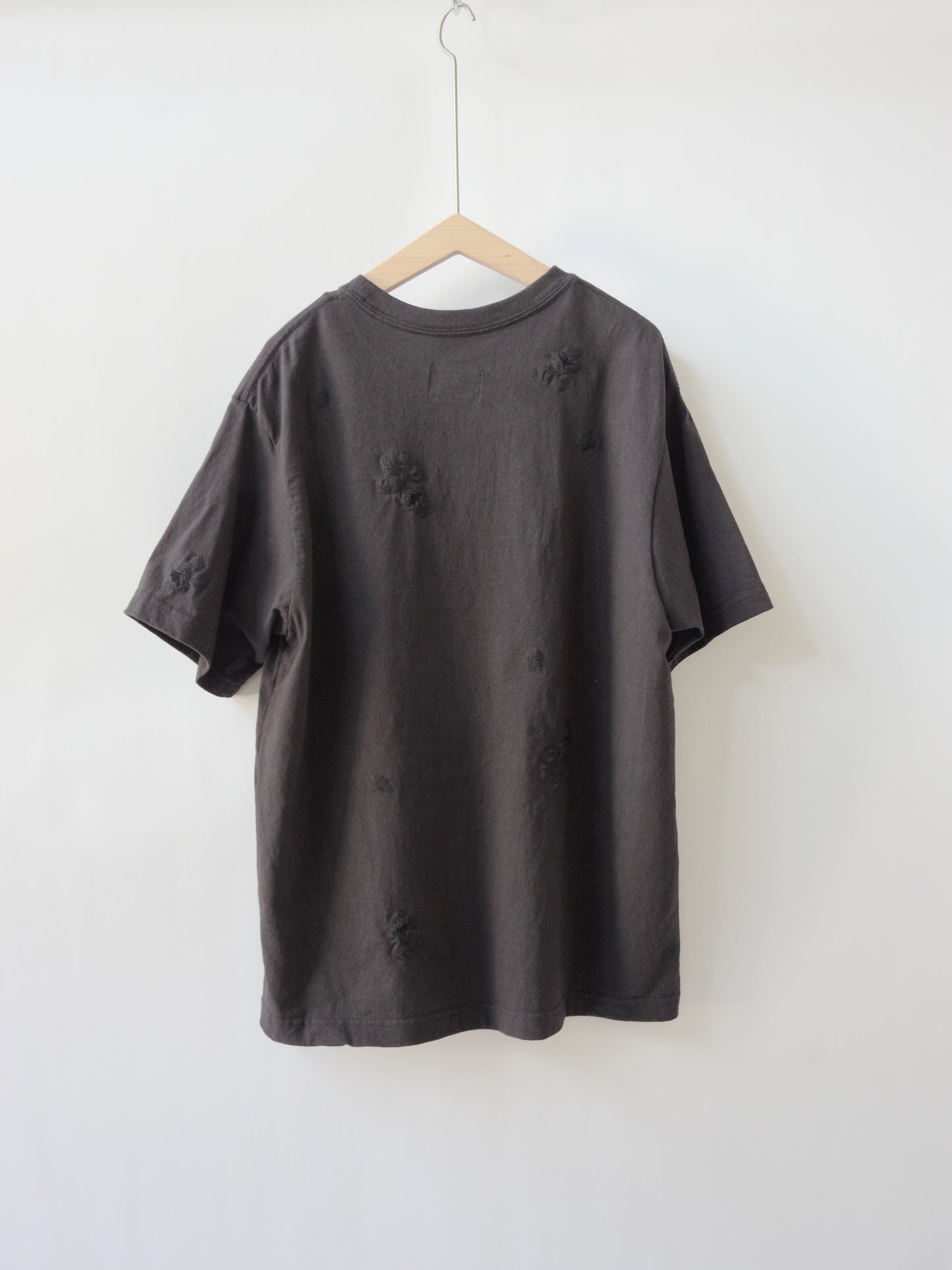 antique chain embroidery Tシャツ| qiri