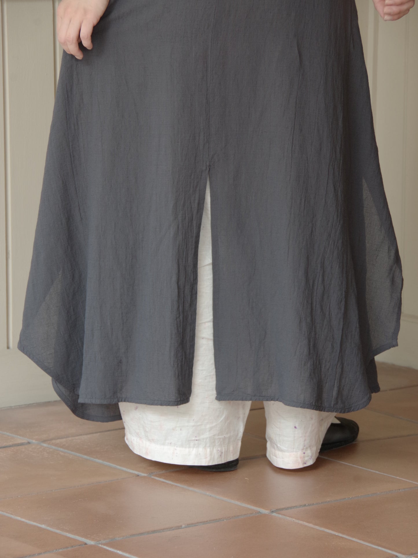 強撚CottonLinen 近江晒 wrap ワンピース | yuni