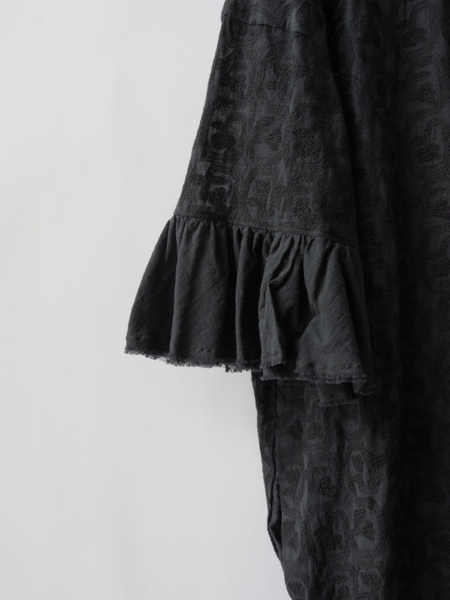 turn flower embroidery ワンピース | qiri