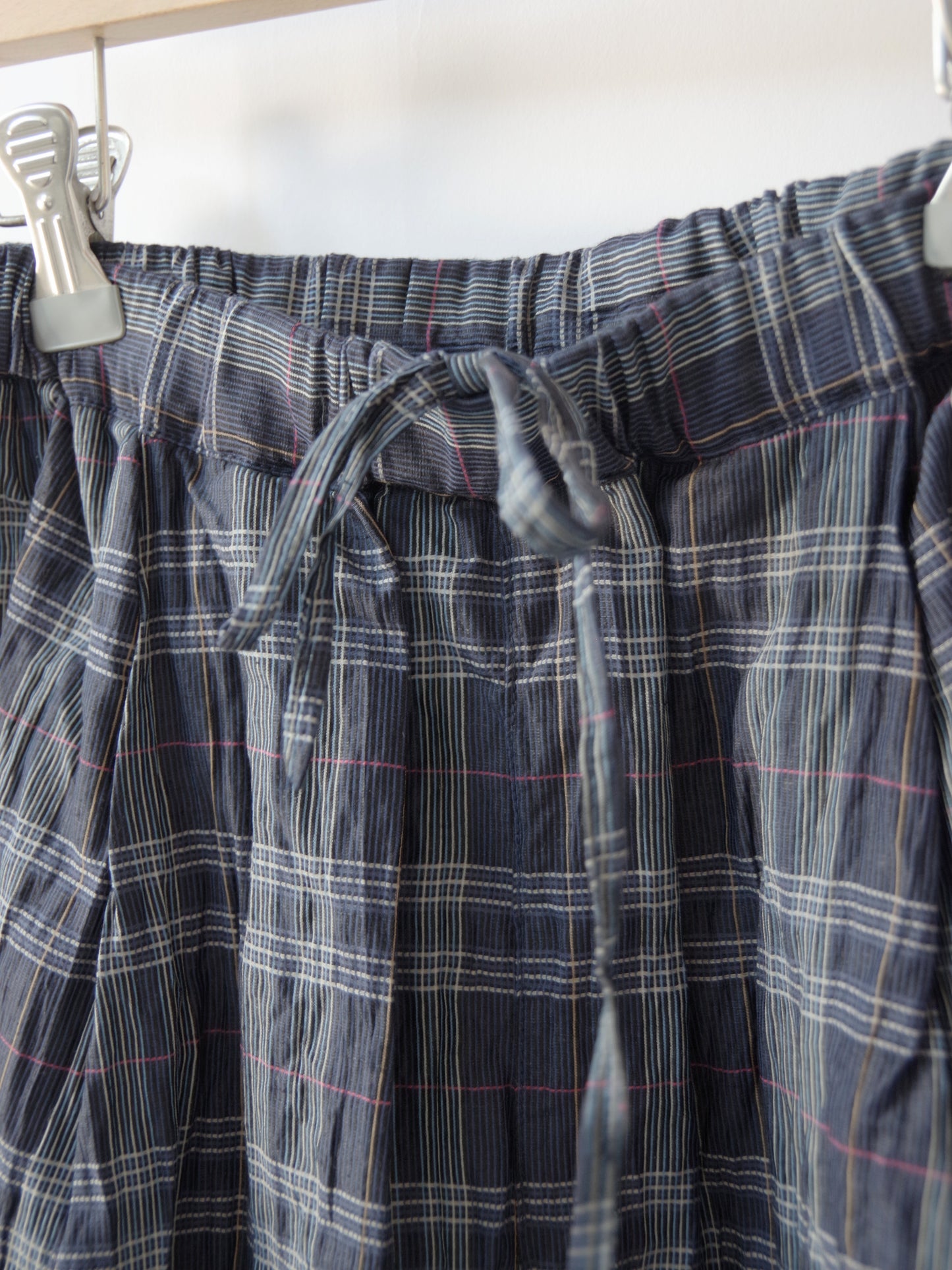 L/C/Pe washer check gum tuck パンツ | yuni