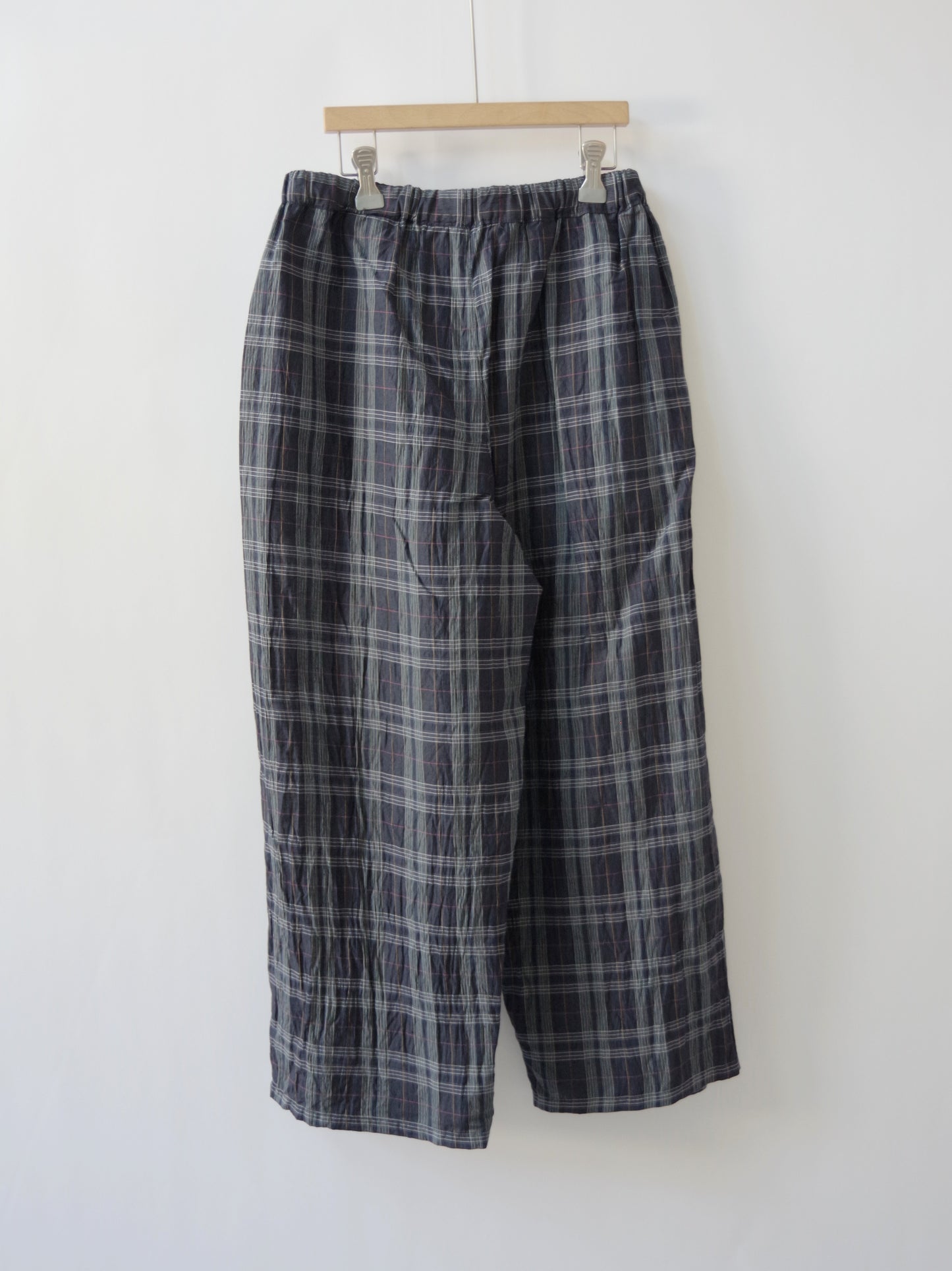 L/C/Pe washer check gum tuck パンツ | yuni