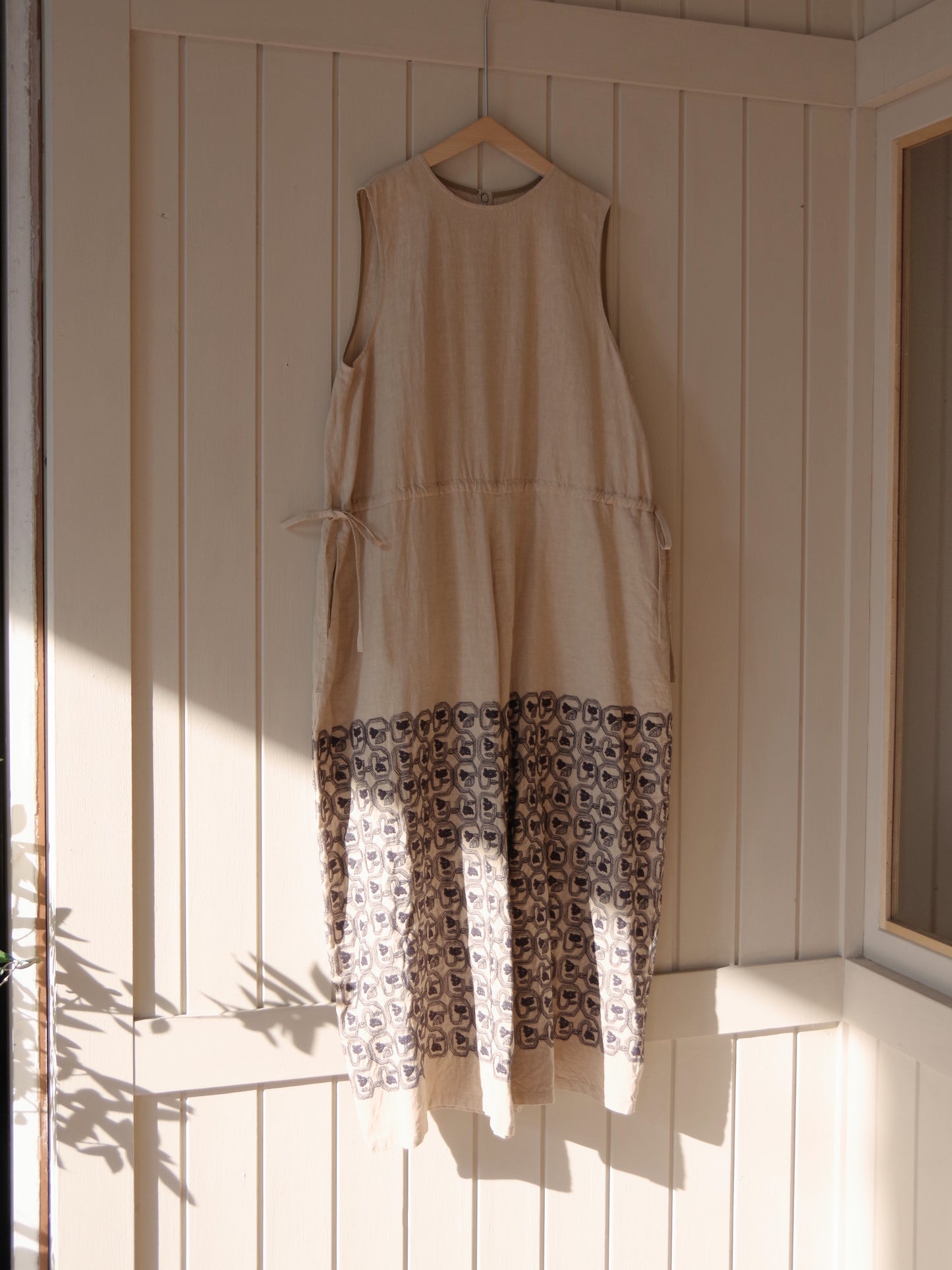 turn flower embroidery オールインワン | qiri