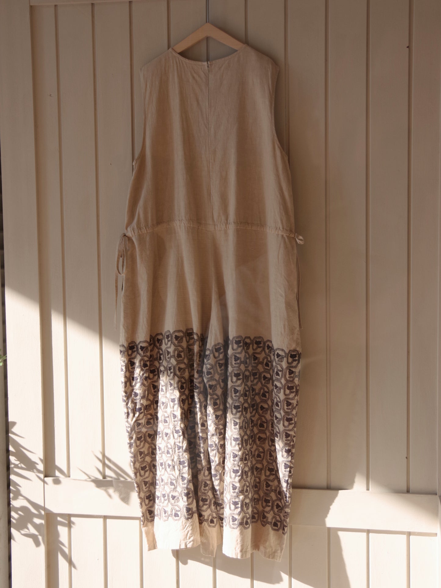 turn flower embroidery オールインワン | qiri